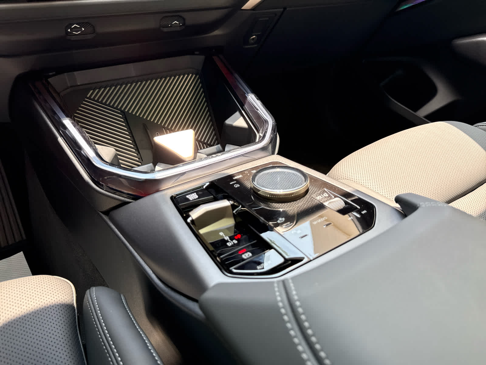 2025 BMW X3 30 - Photo 9