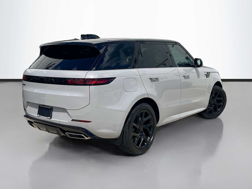New 2026 Land Rover Range Rover Sport Dynamic SE SUV