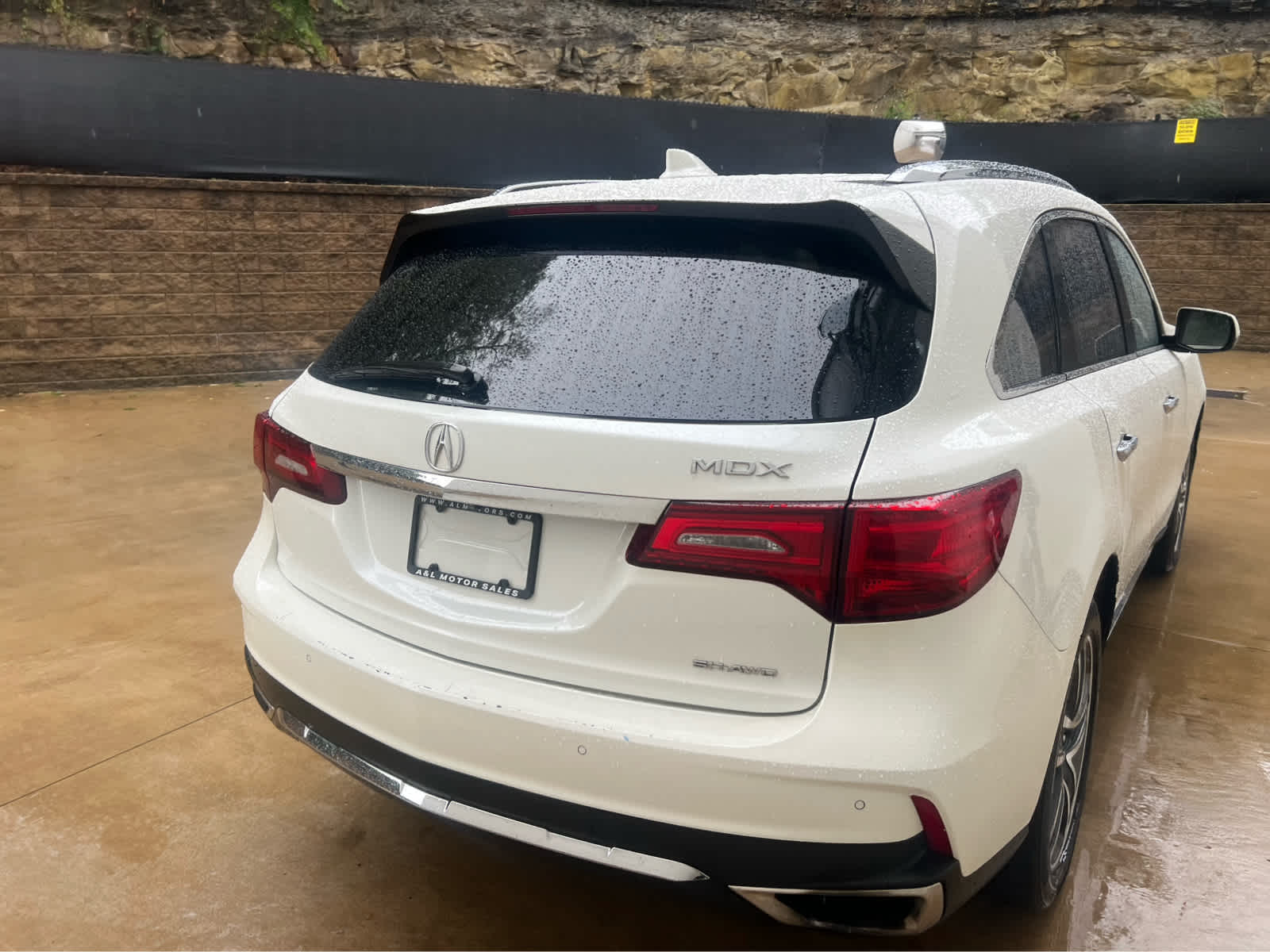 2018 Acura MDX SH-AWD Advance photo 4