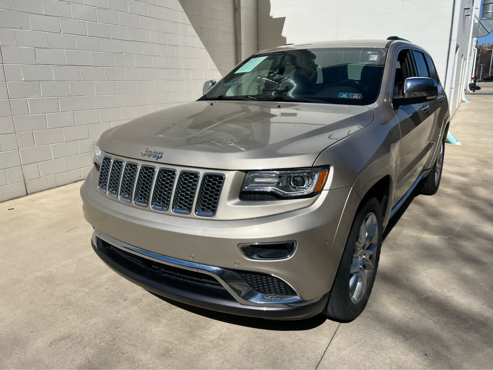 2015 Jeep Grand Cherokee Summit photo 3