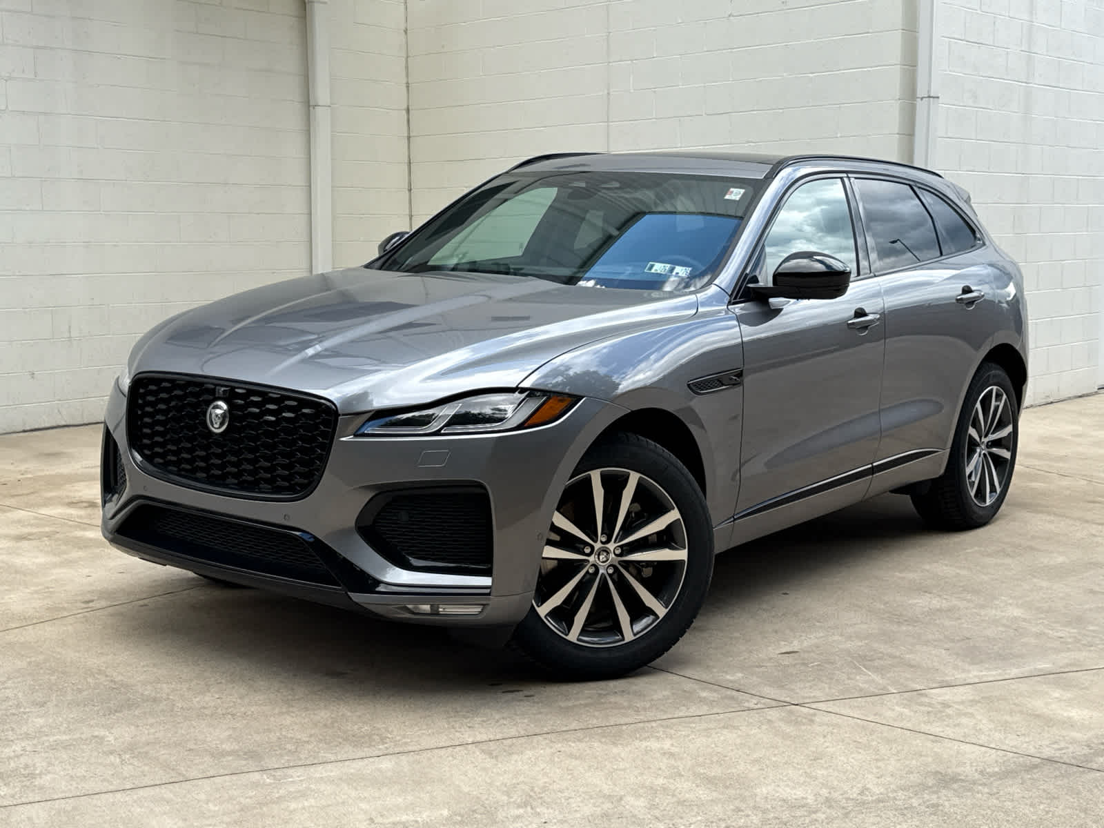  Jaguar F-PACE