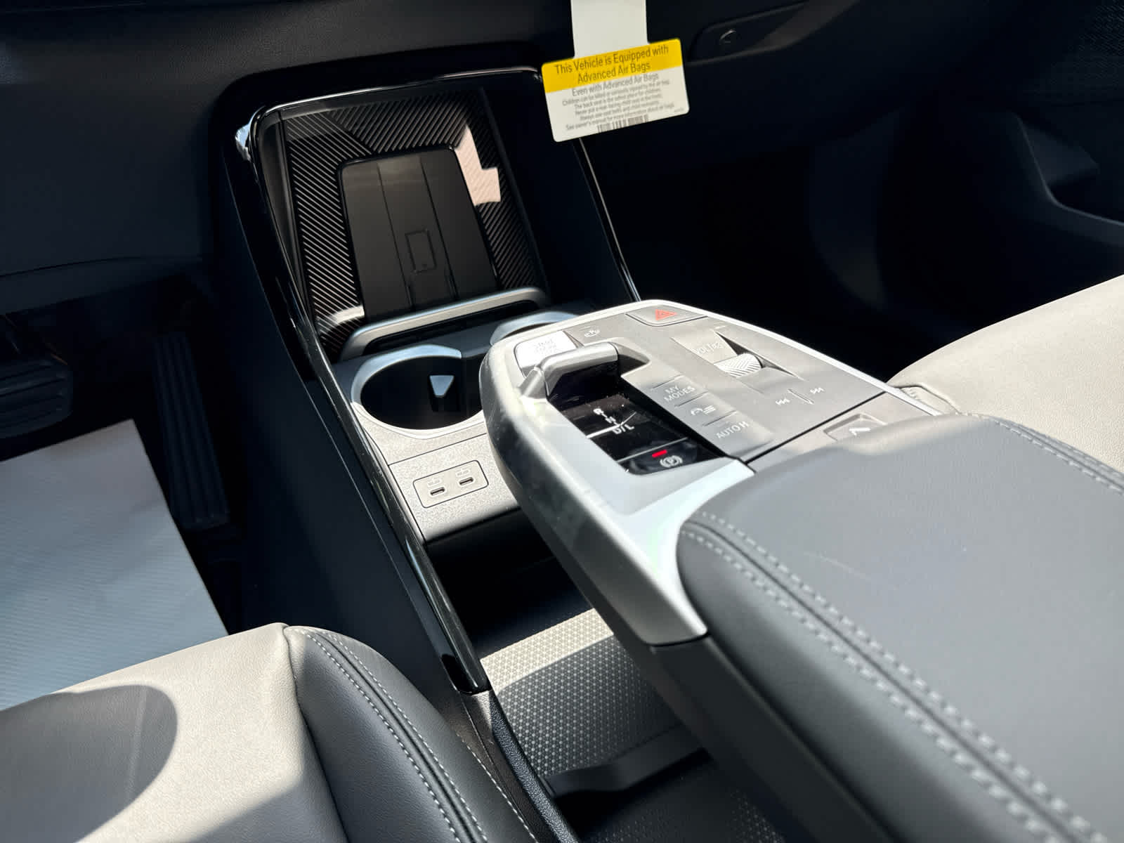 2025 BMW X1 28i - Photo 9