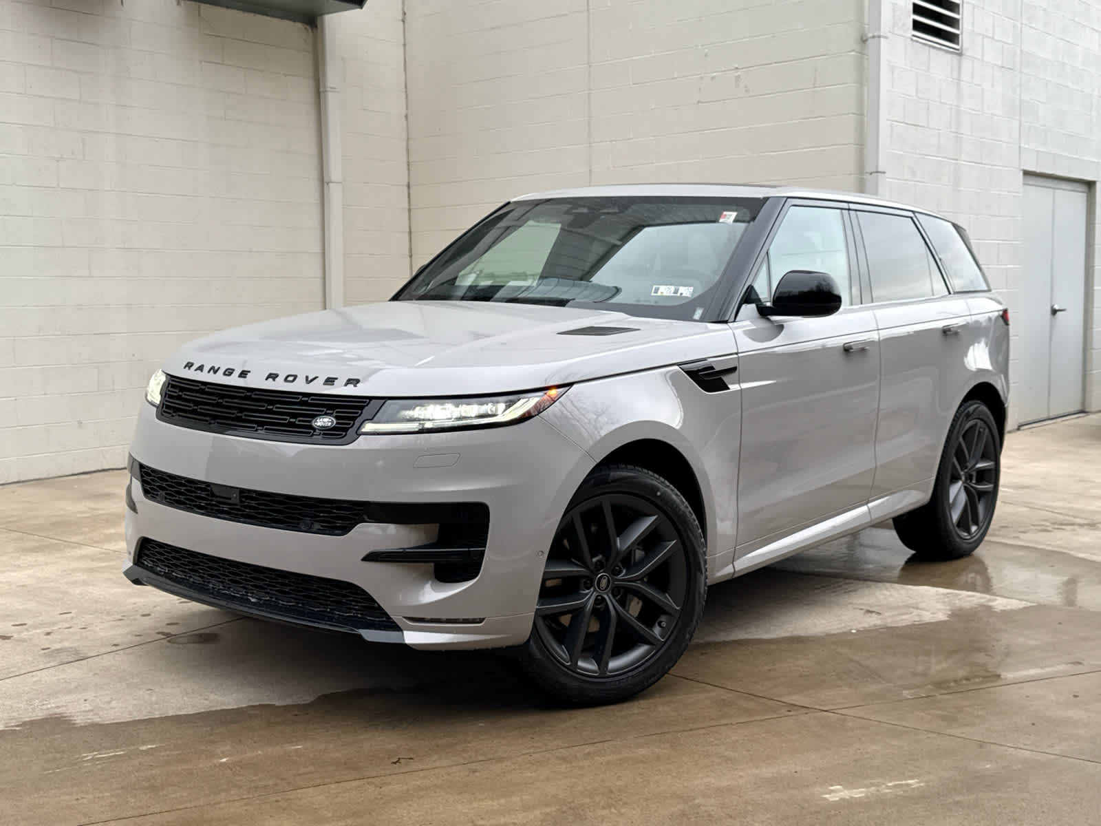 2025 Land Rover Range Rover Sport
