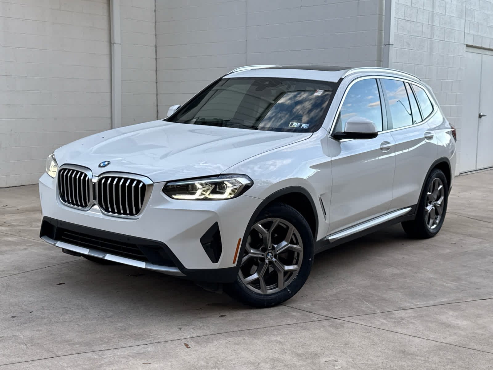 2022 BMW X3 30i