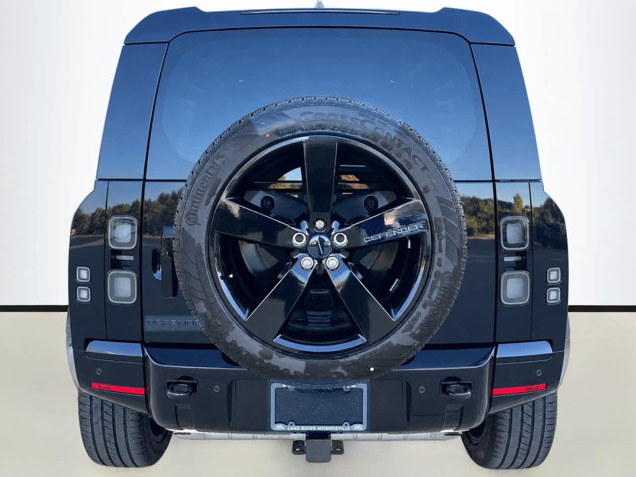 New 2026 Land Rover Defender 110 X-Dynamic SE SUV