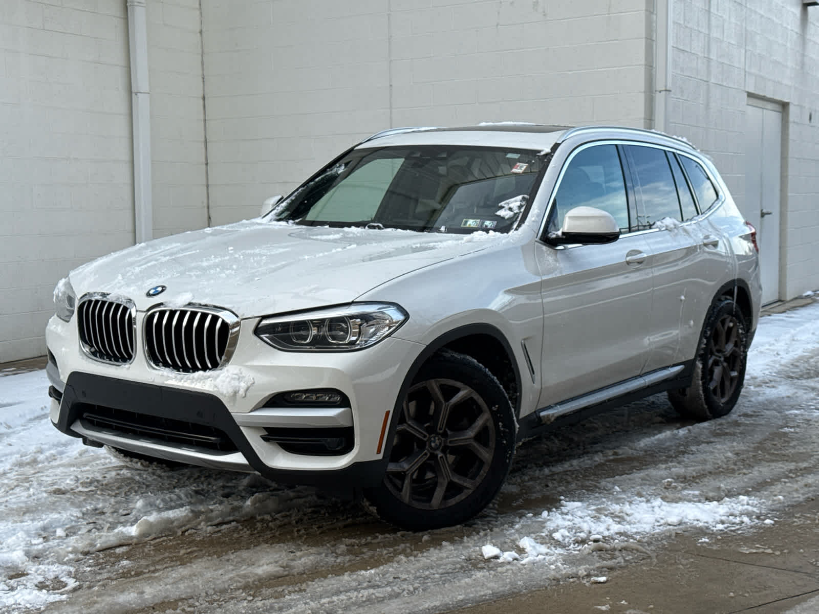 2021 BMW X3 30i's photo