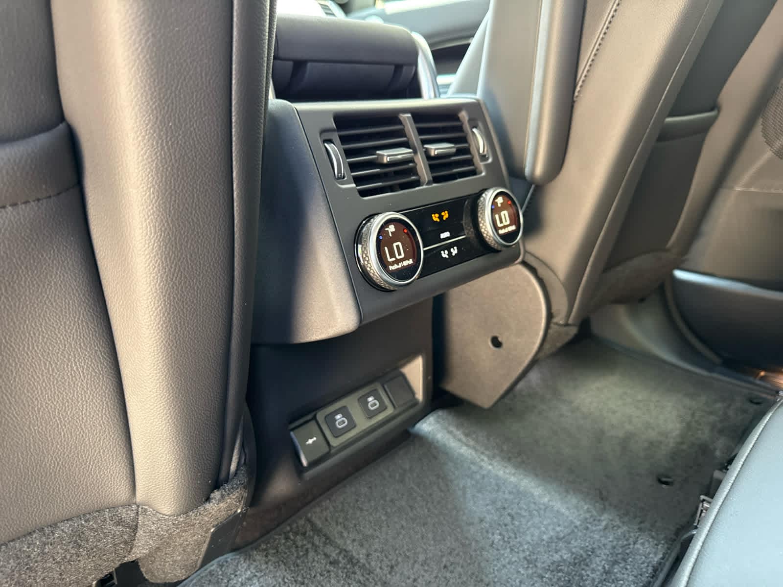 2025 Land Rover Discovery S - Photo 17