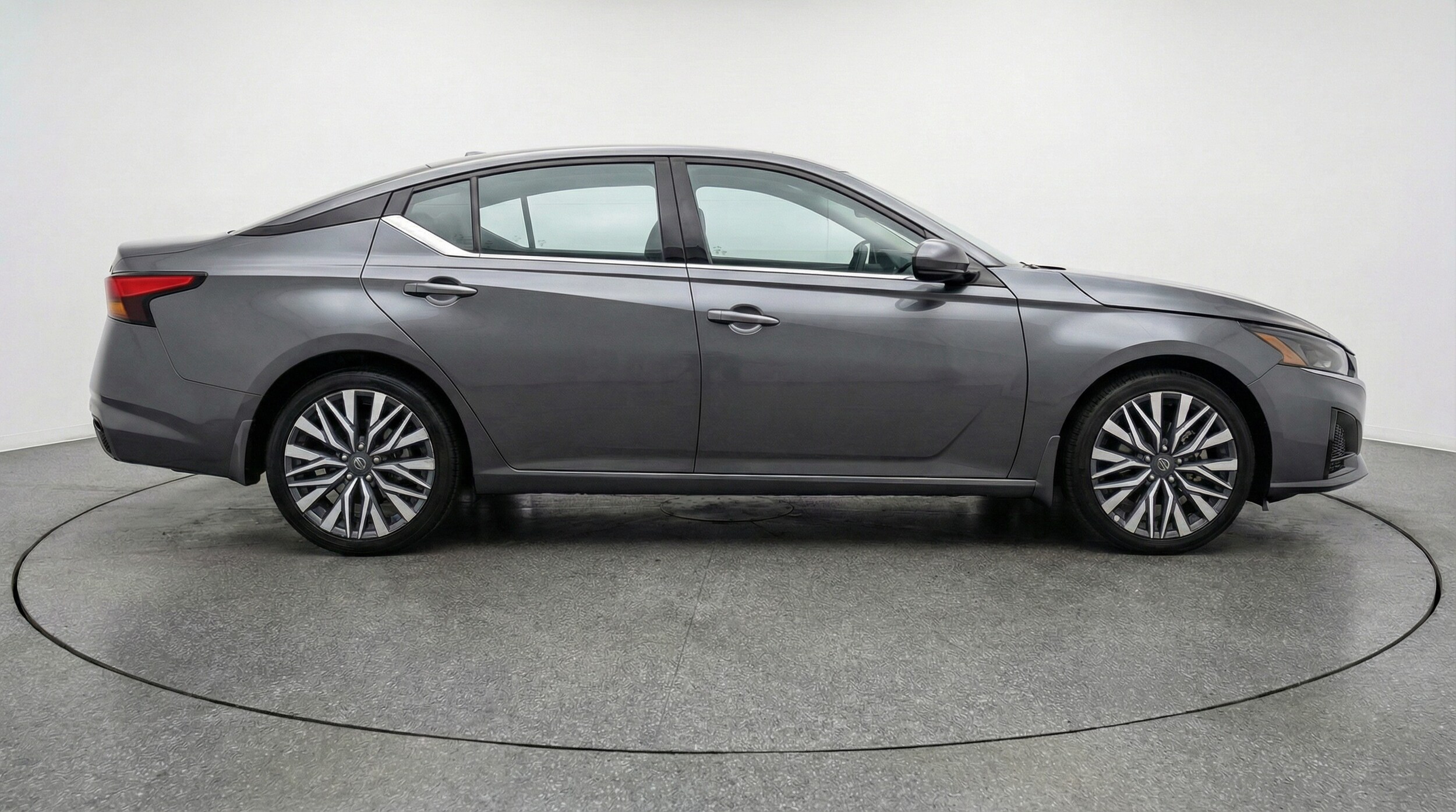 Thumbnail: 2025 Nissan Altima - 8