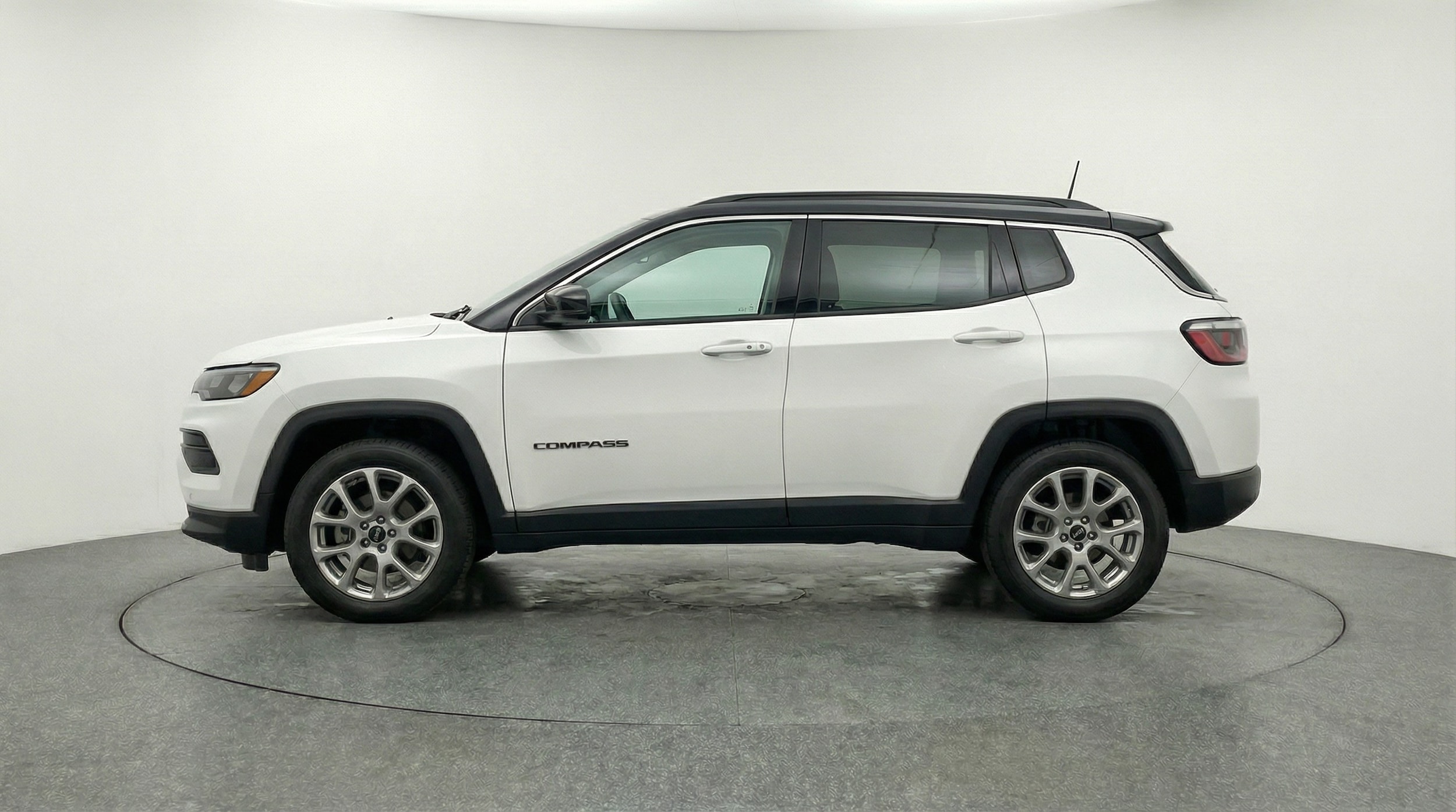 Thumbnail: 2025 Jeep Compass - 4
