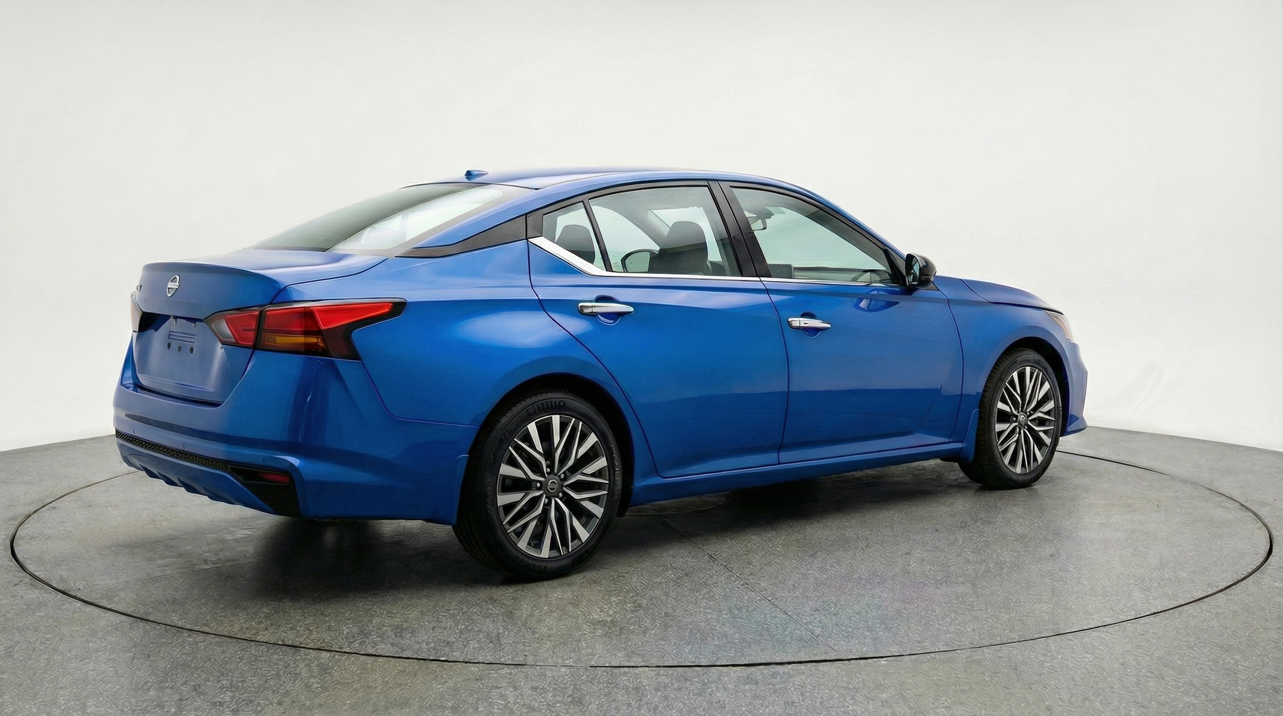 Thumbnail: 2025 Nissan Altima - 7