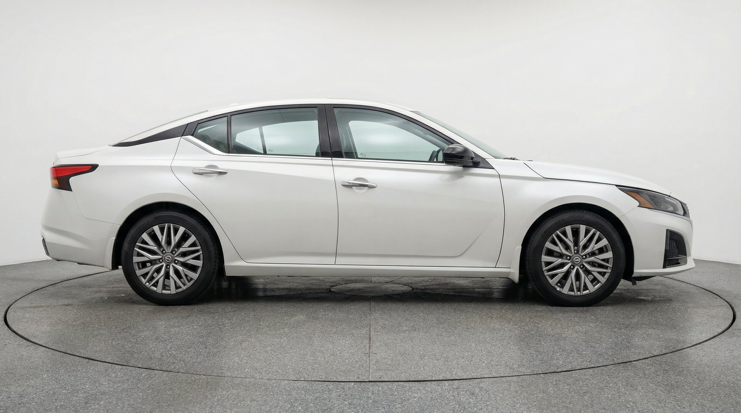 Thumbnail: 2025 Nissan Altima - 11