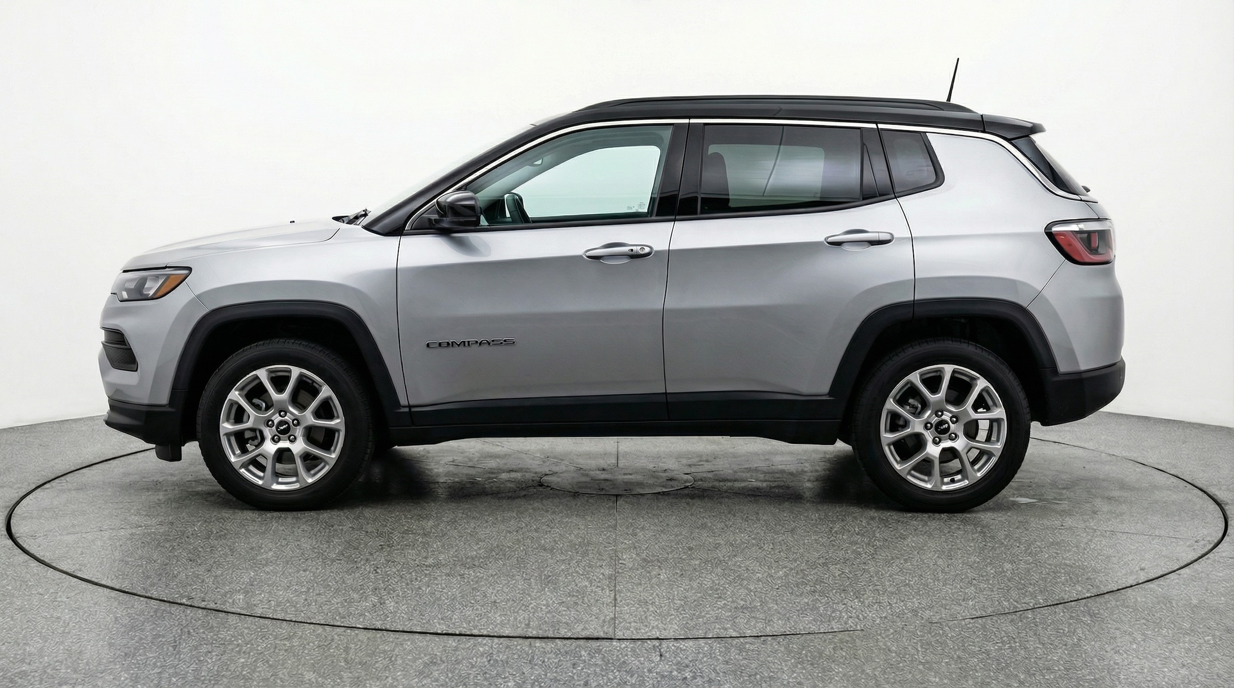 Thumbnail: 2025 Jeep Compass - 4