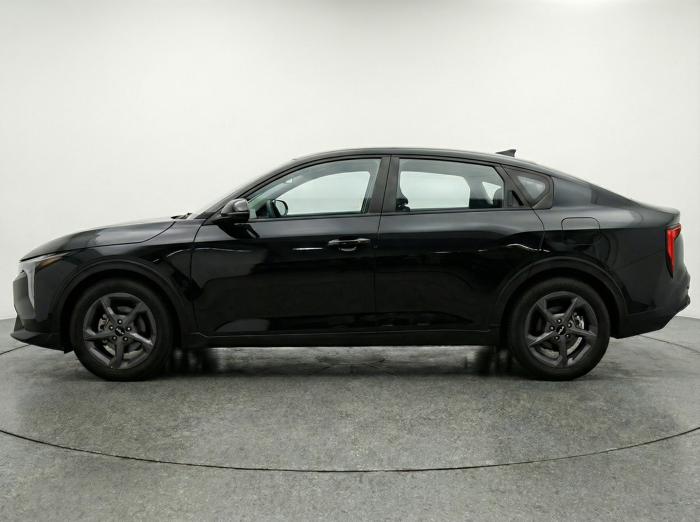 Thumbnail: 2025 Kia K4 - 4