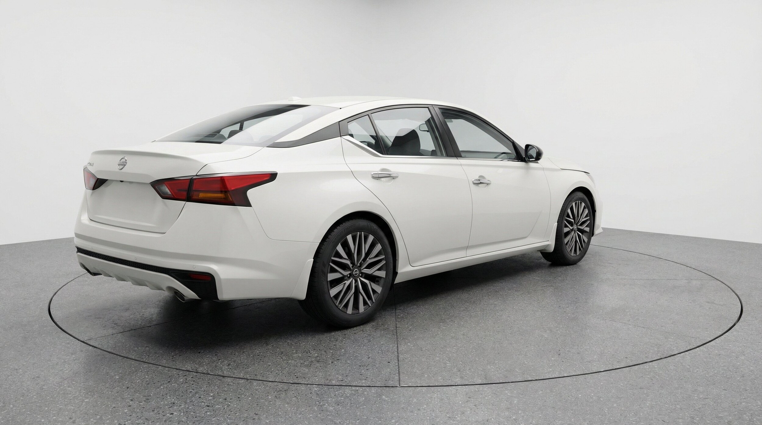 Thumbnail: 2025 Nissan Altima - 9