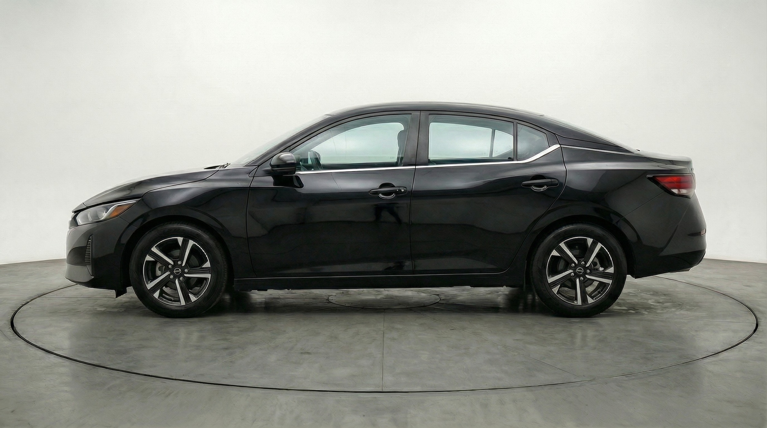 Thumbnail: 2025 Nissan Sentra - 4