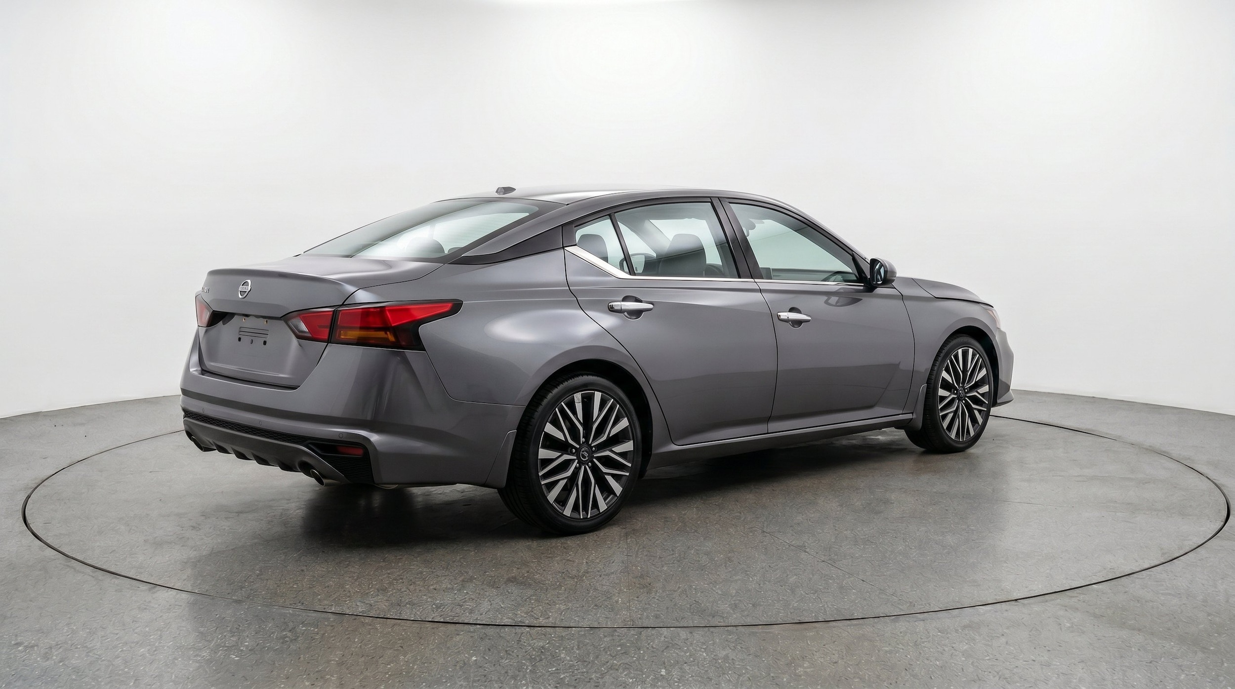 Thumbnail: 2025 Nissan Altima - 9