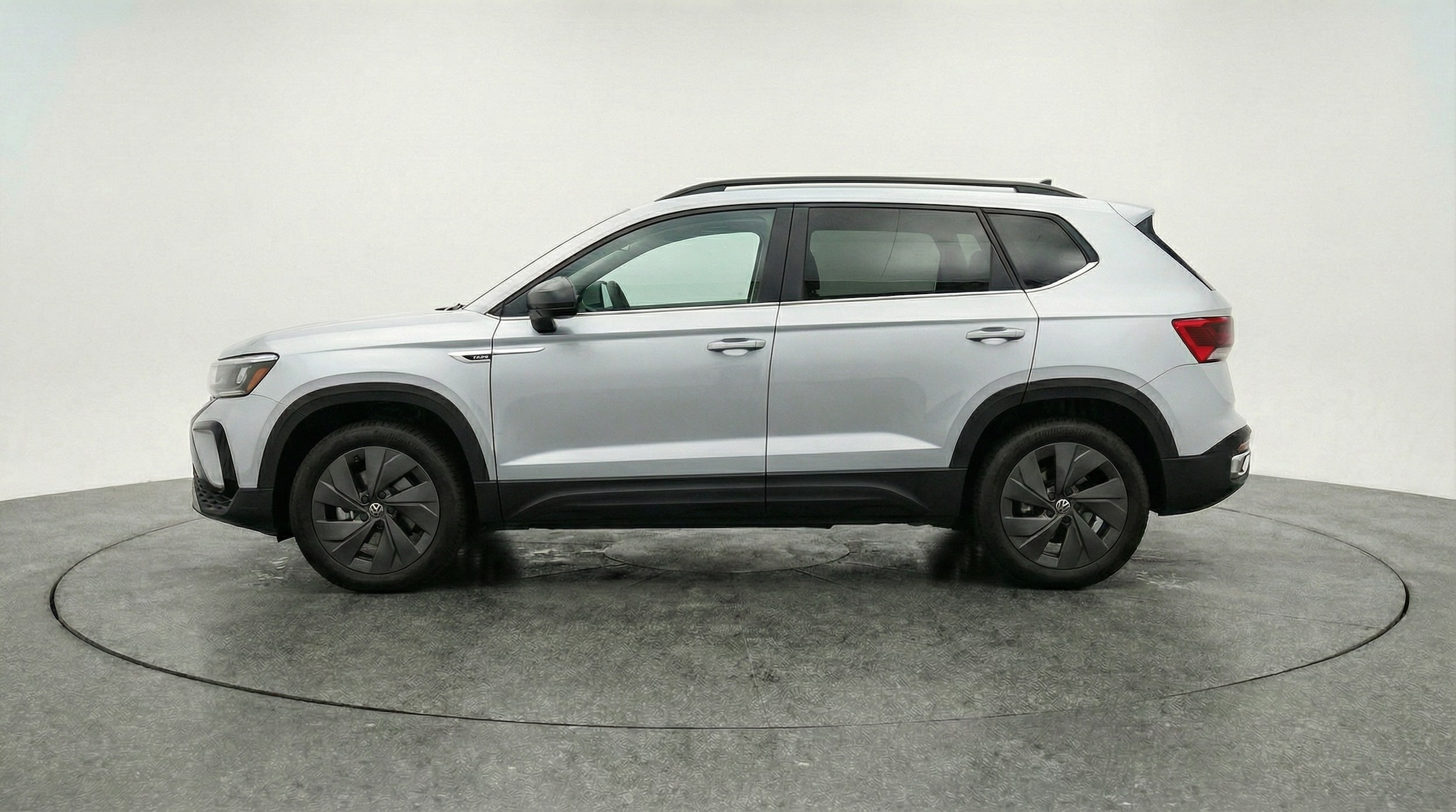 Thumbnail: 2025 Volkswagen Taos - 4