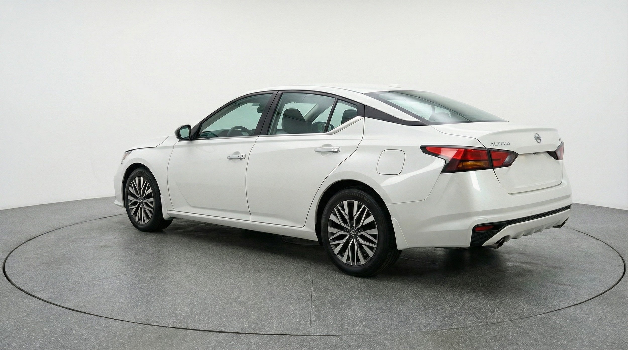 Thumbnail: 2025 Nissan Altima - 5