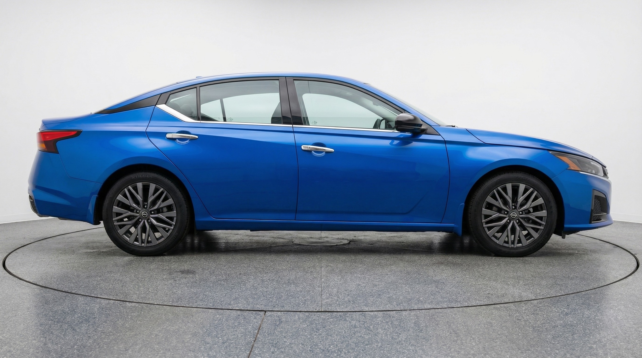 Thumbnail: 2025 Nissan Altima - 8