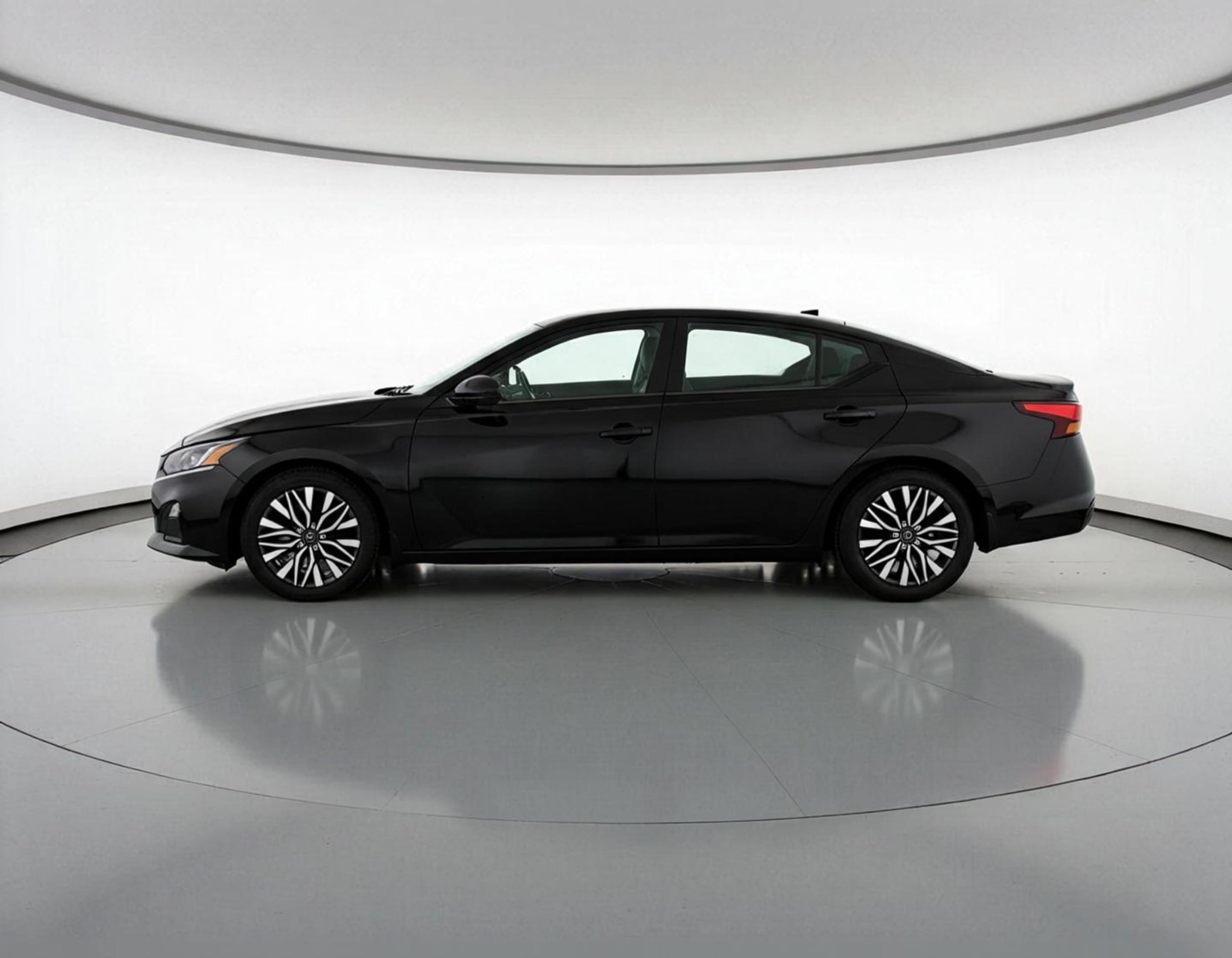 Thumbnail: 2025 Nissan Altima - 4