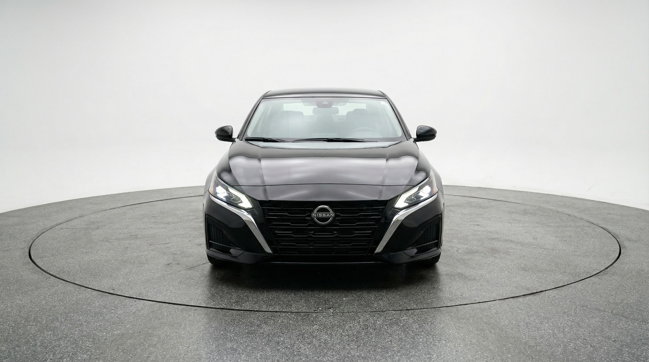 Thumbnail: 2025 Nissan Altima - 2