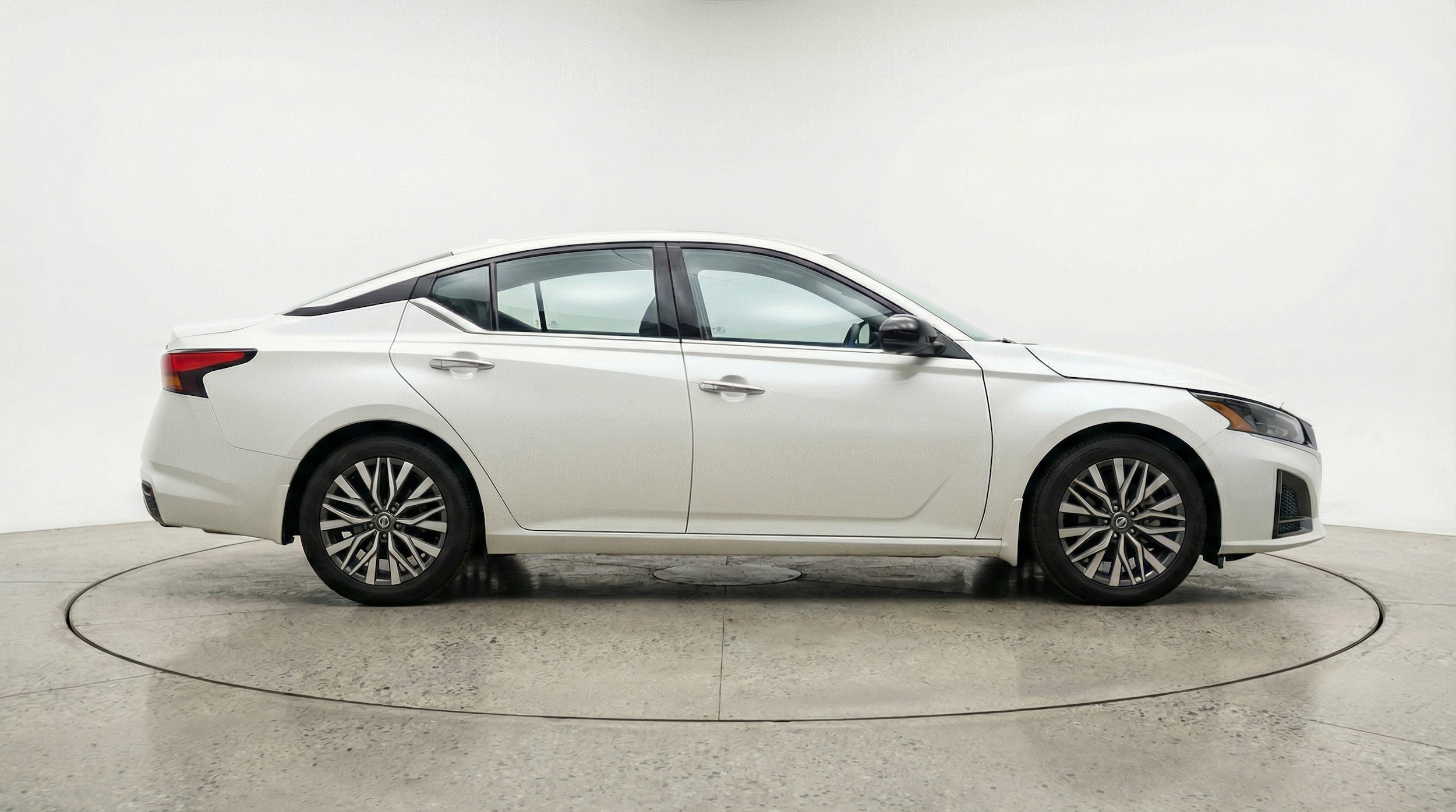 Thumbnail: 2025 Nissan Altima - 8