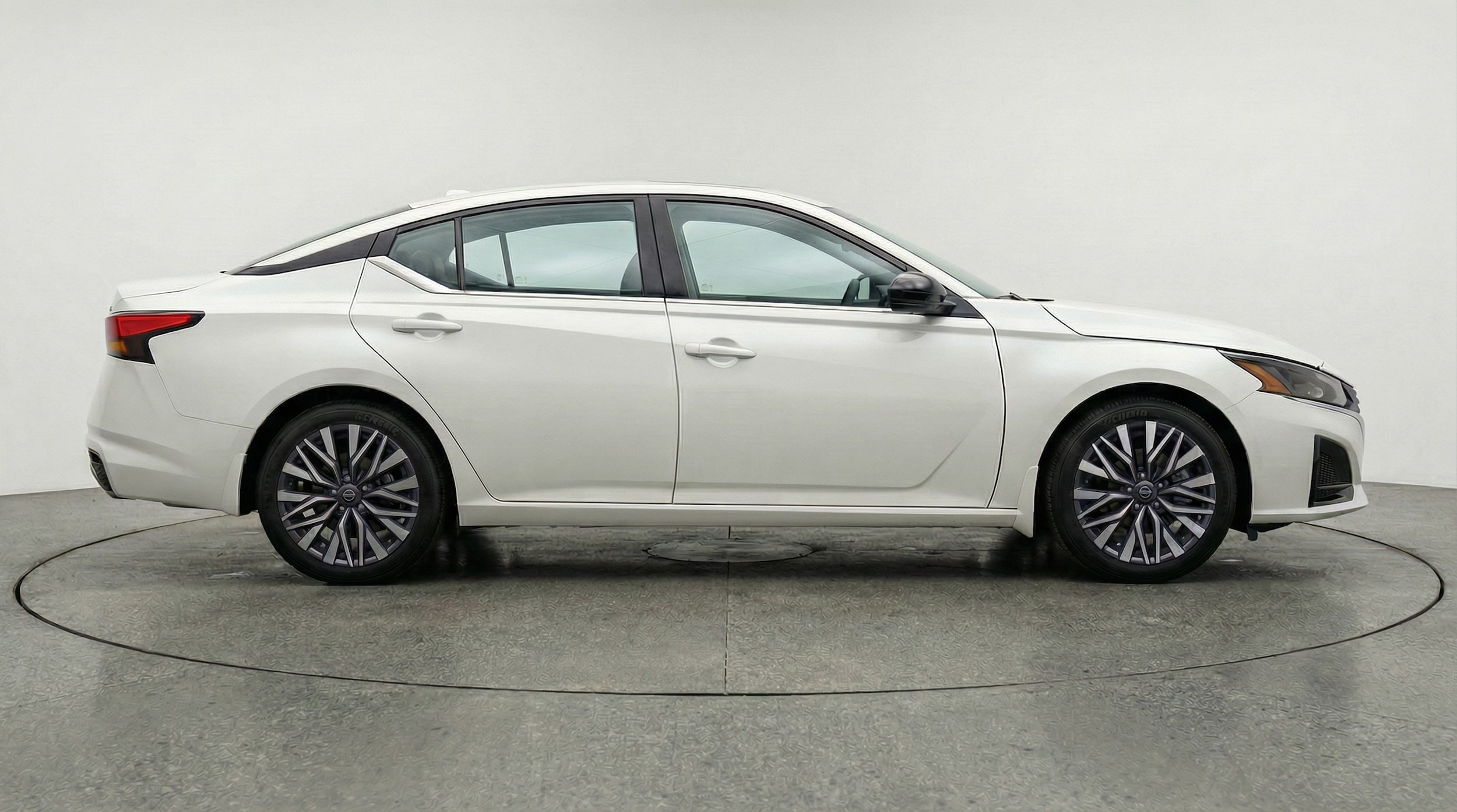 Thumbnail: 2025 Nissan Altima - 8