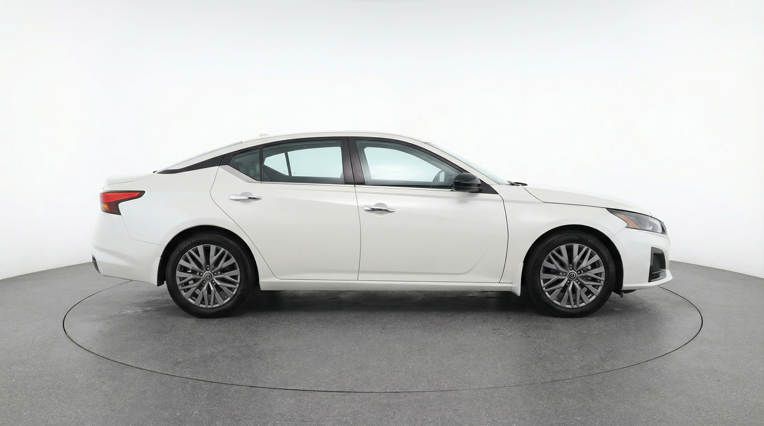 Thumbnail: 2025 Nissan Altima - 8