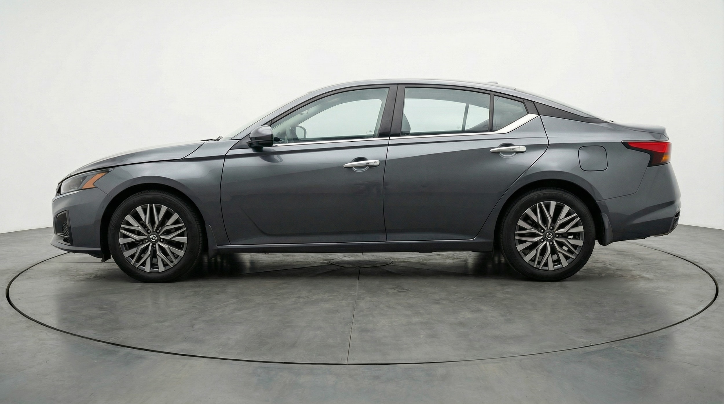 Thumbnail: 2025 Nissan Altima - 4