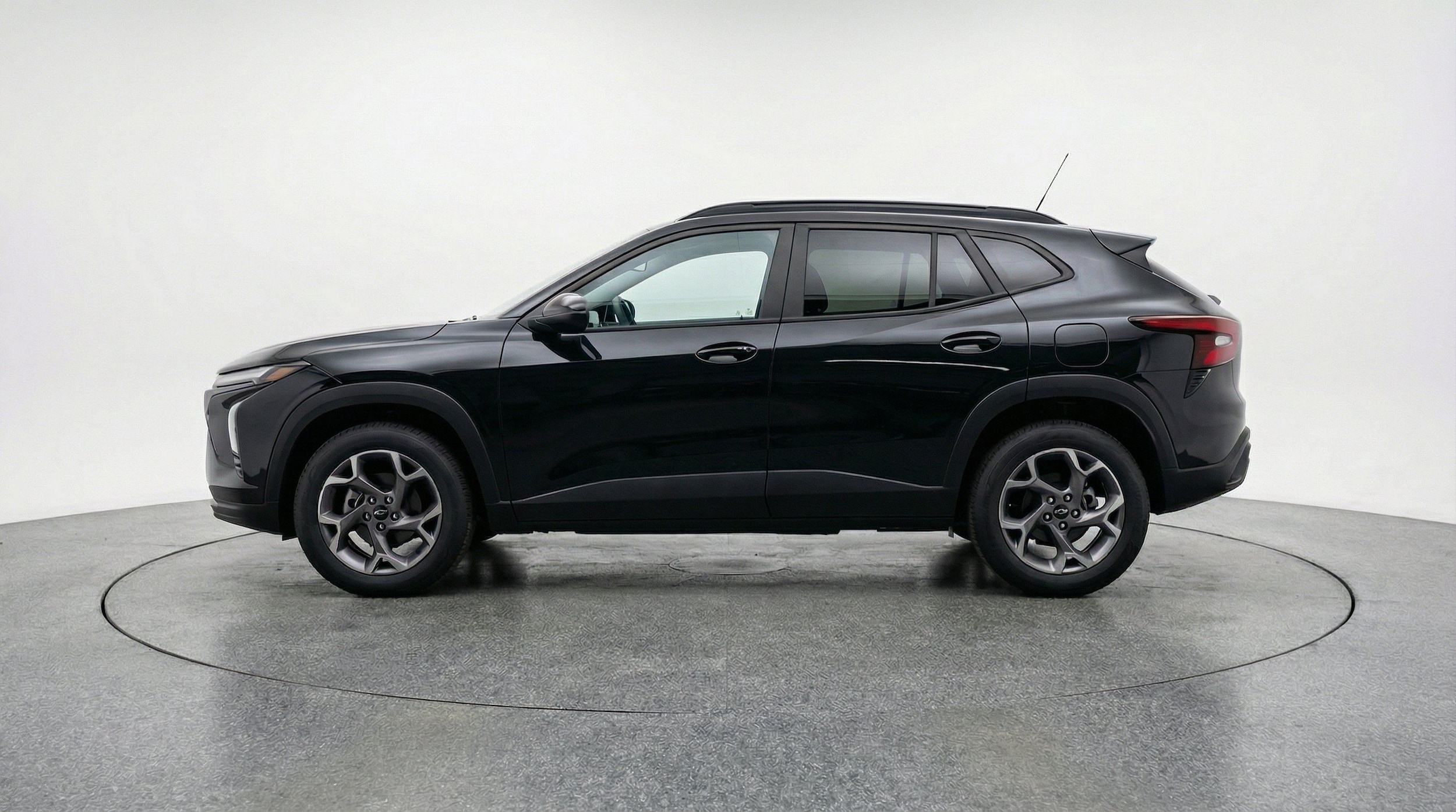 Thumbnail: 2025 Chevrolet Trax - 5