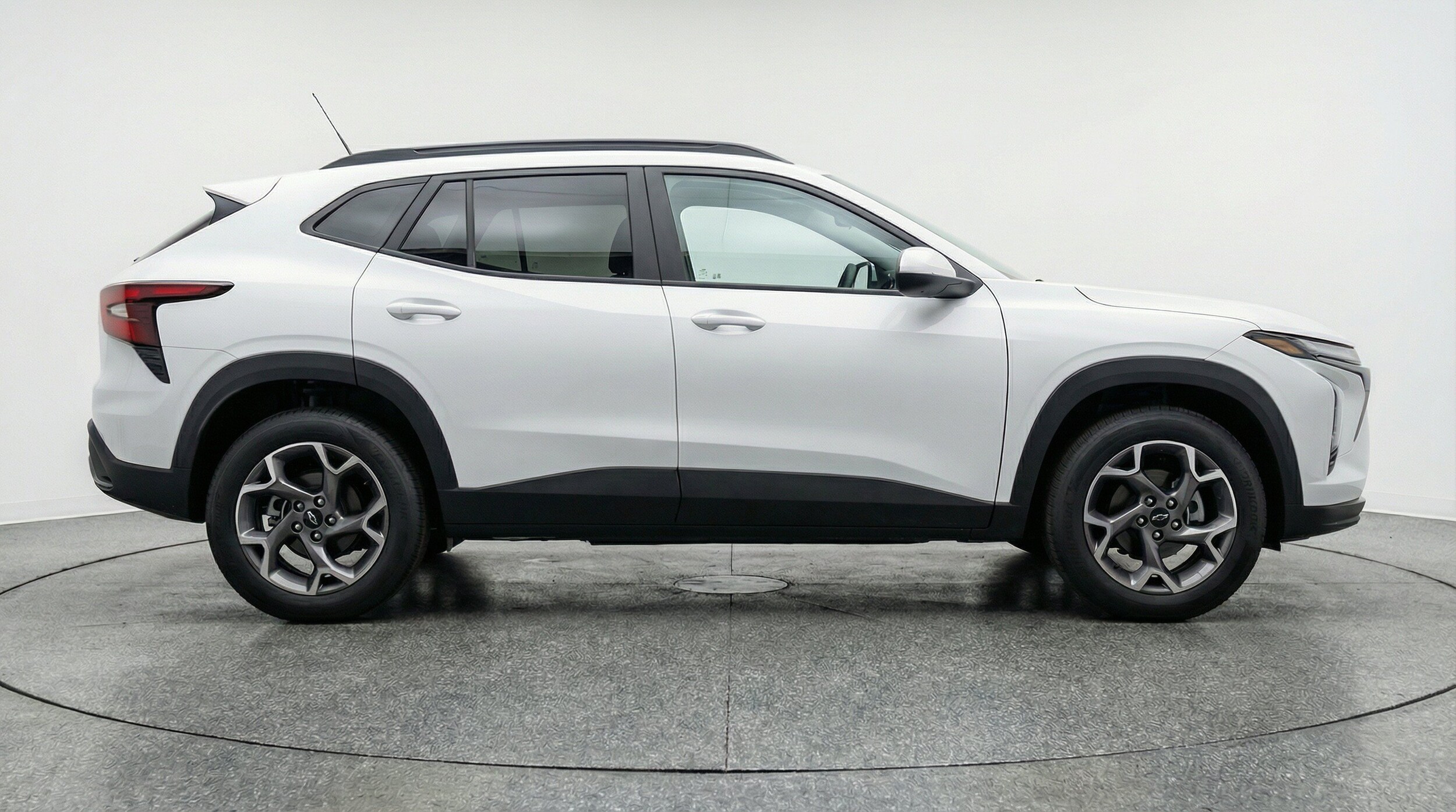 Thumbnail: 2025 Chevrolet Trax - 11