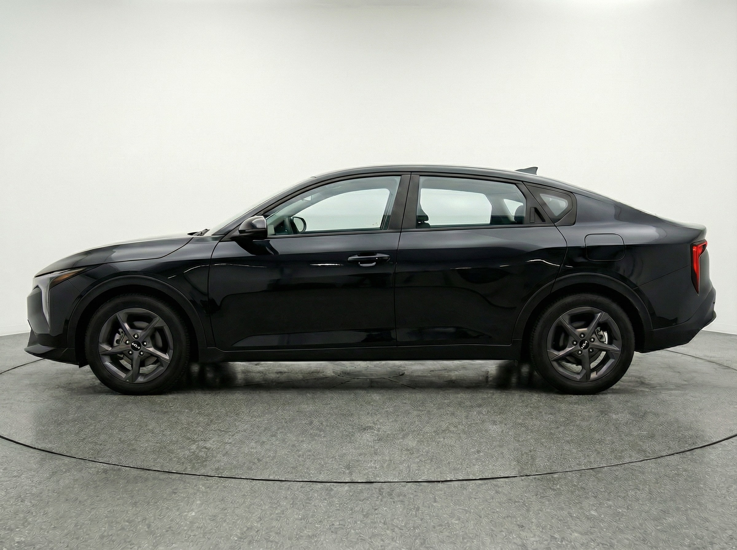 Thumbnail: 2025 Kia K4 - 4
