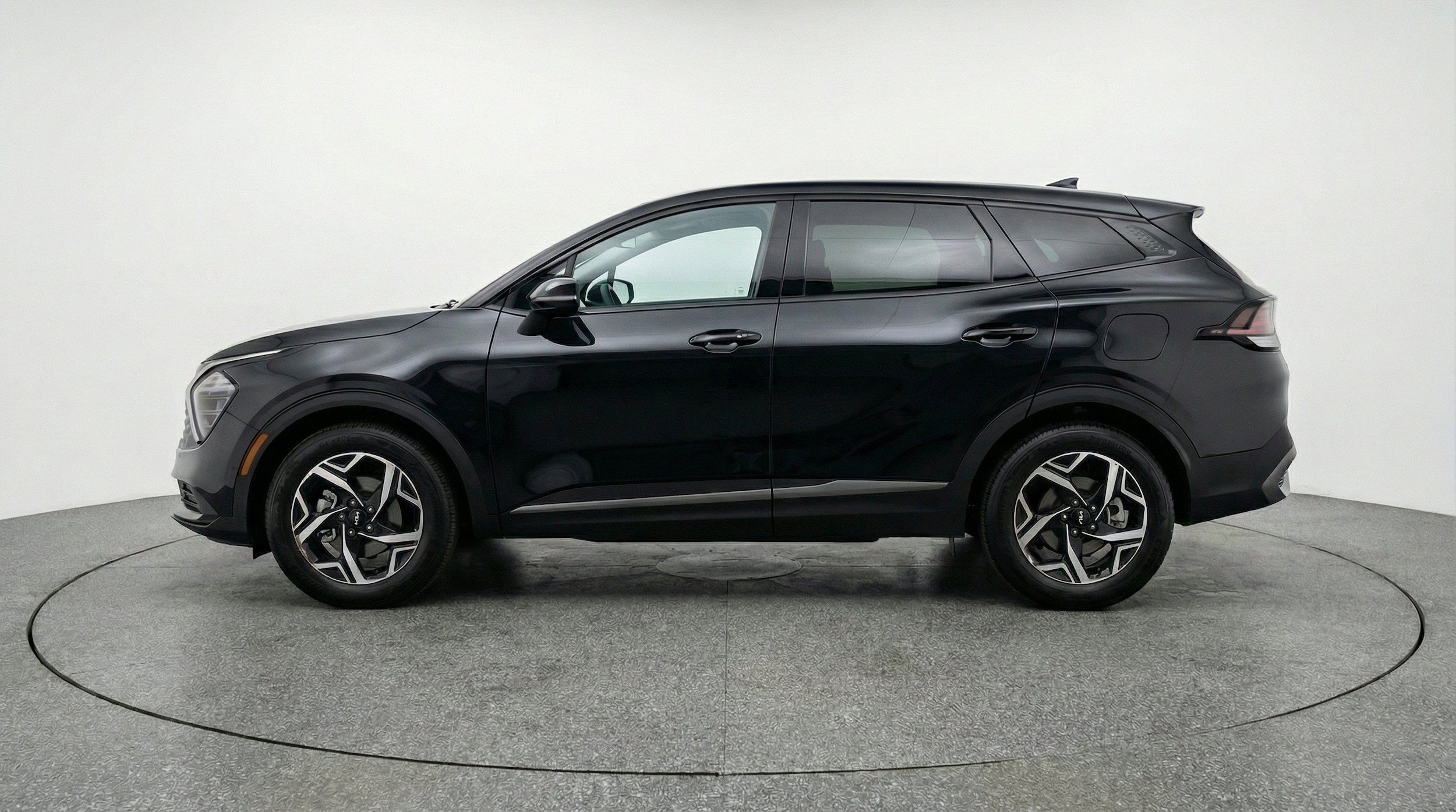 Thumbnail: 2025 Kia Sportage - 5