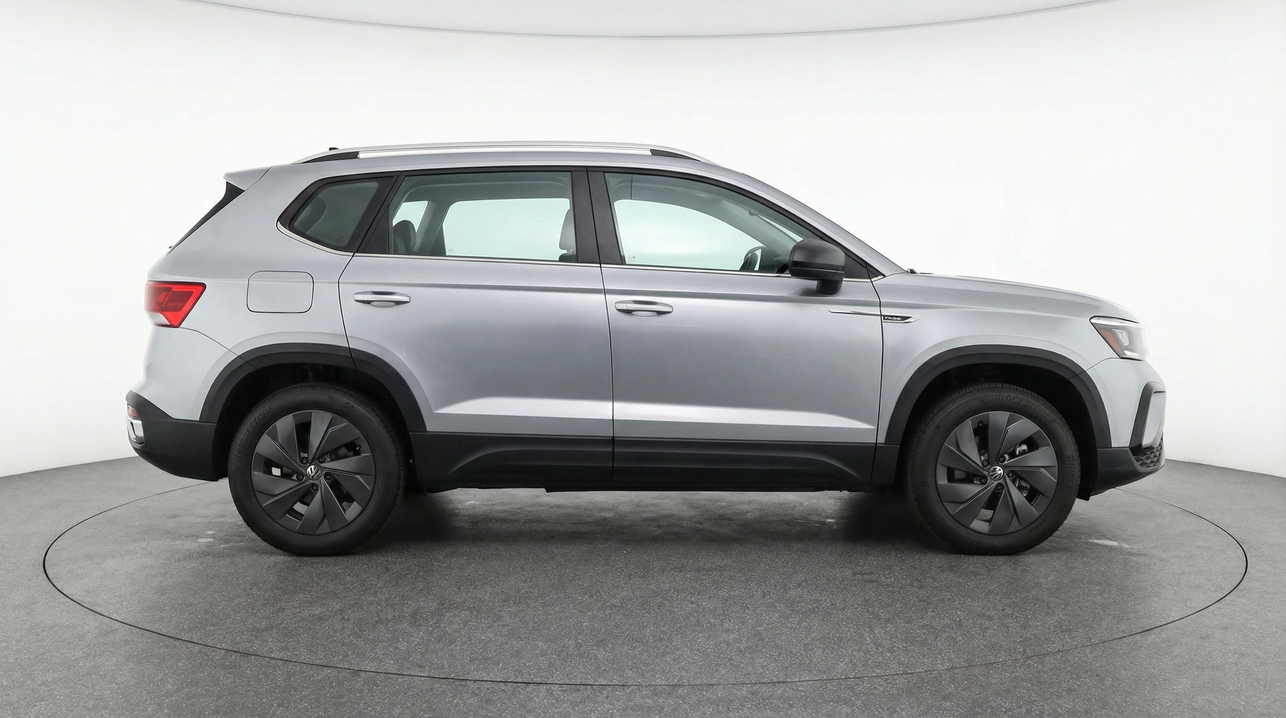 Thumbnail: 2025 Volkswagen Taos - 8