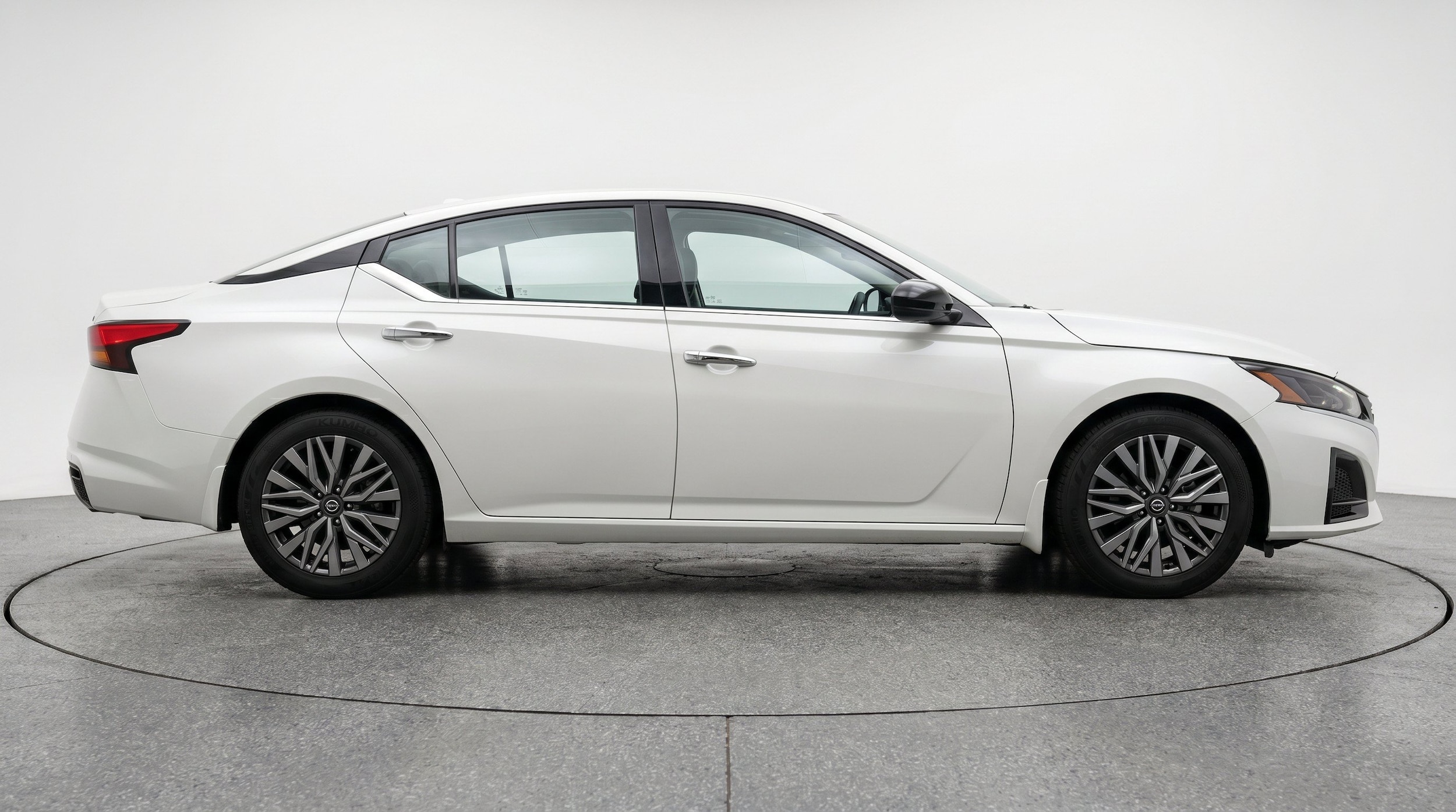 Thumbnail: 2025 Nissan Altima - 10