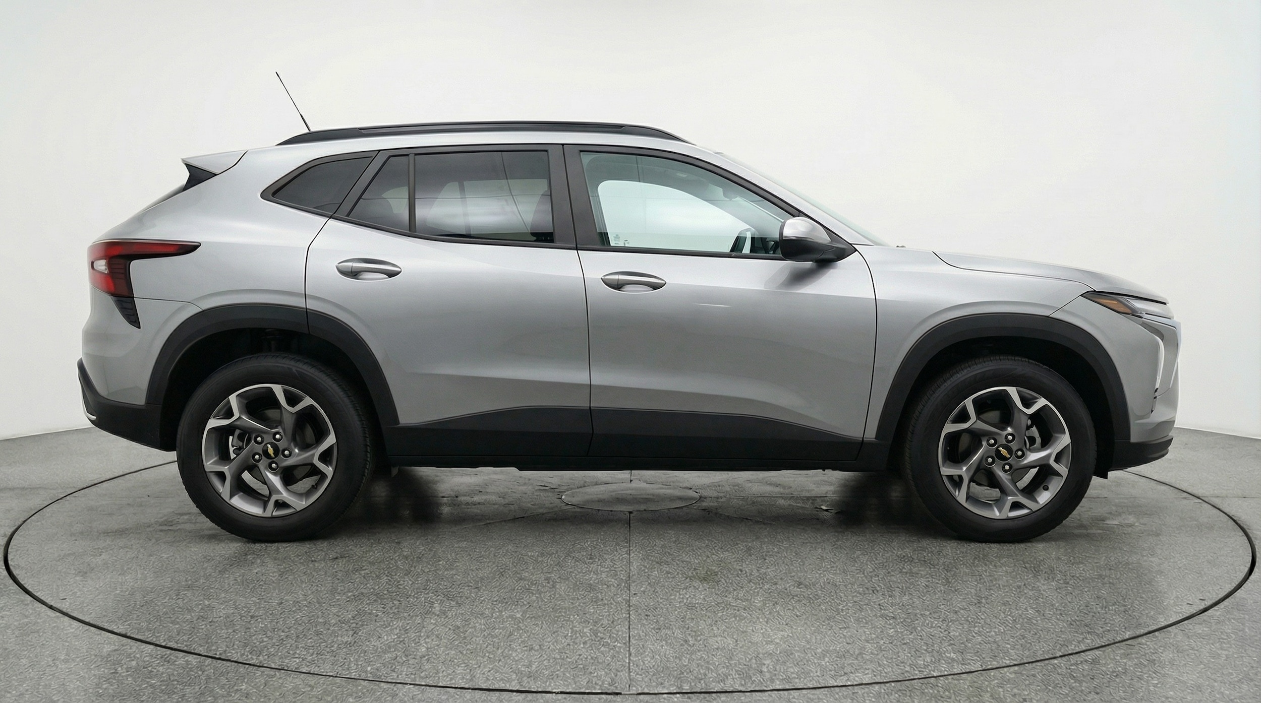 Thumbnail: 2025 Chevrolet Trax - 8