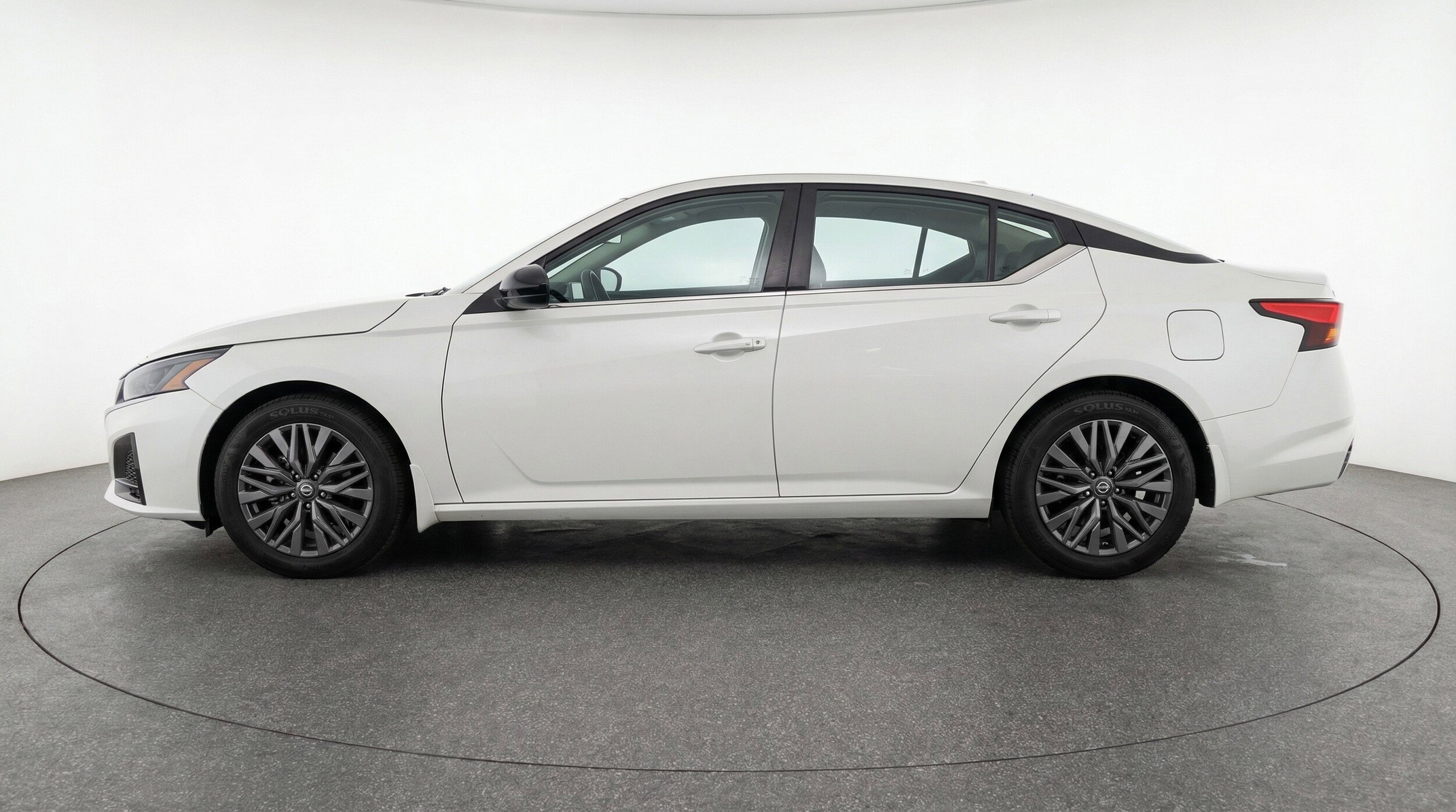 Thumbnail: 2025 Nissan Altima - 5
