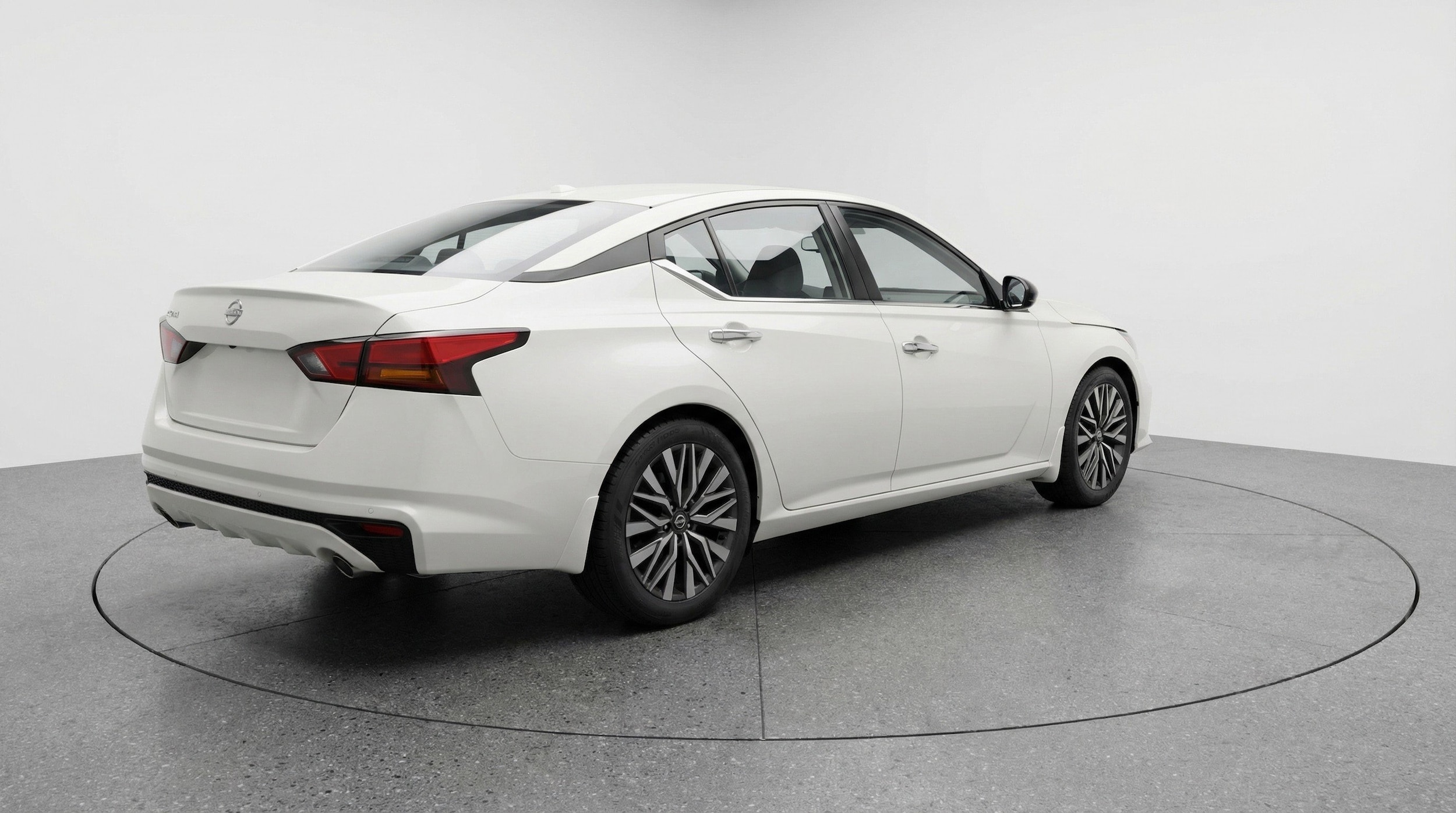 Thumbnail: 2025 Nissan Altima - 9