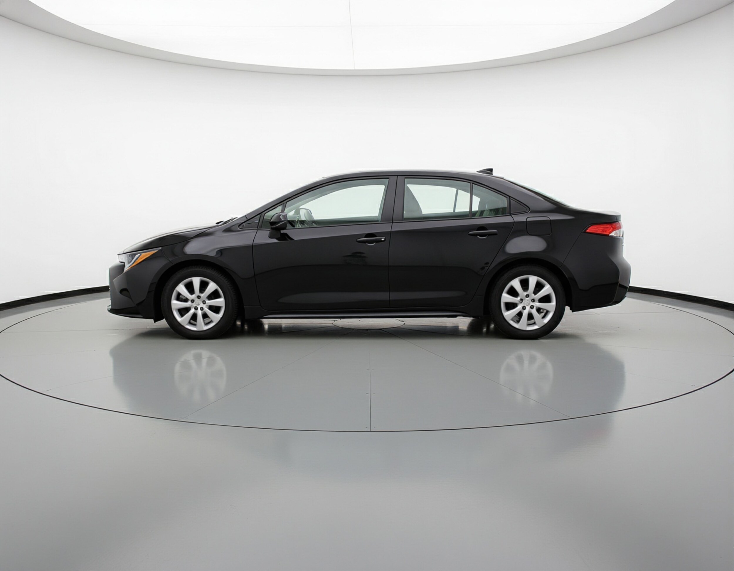 Thumbnail: 2025 Toyota Corolla - 4