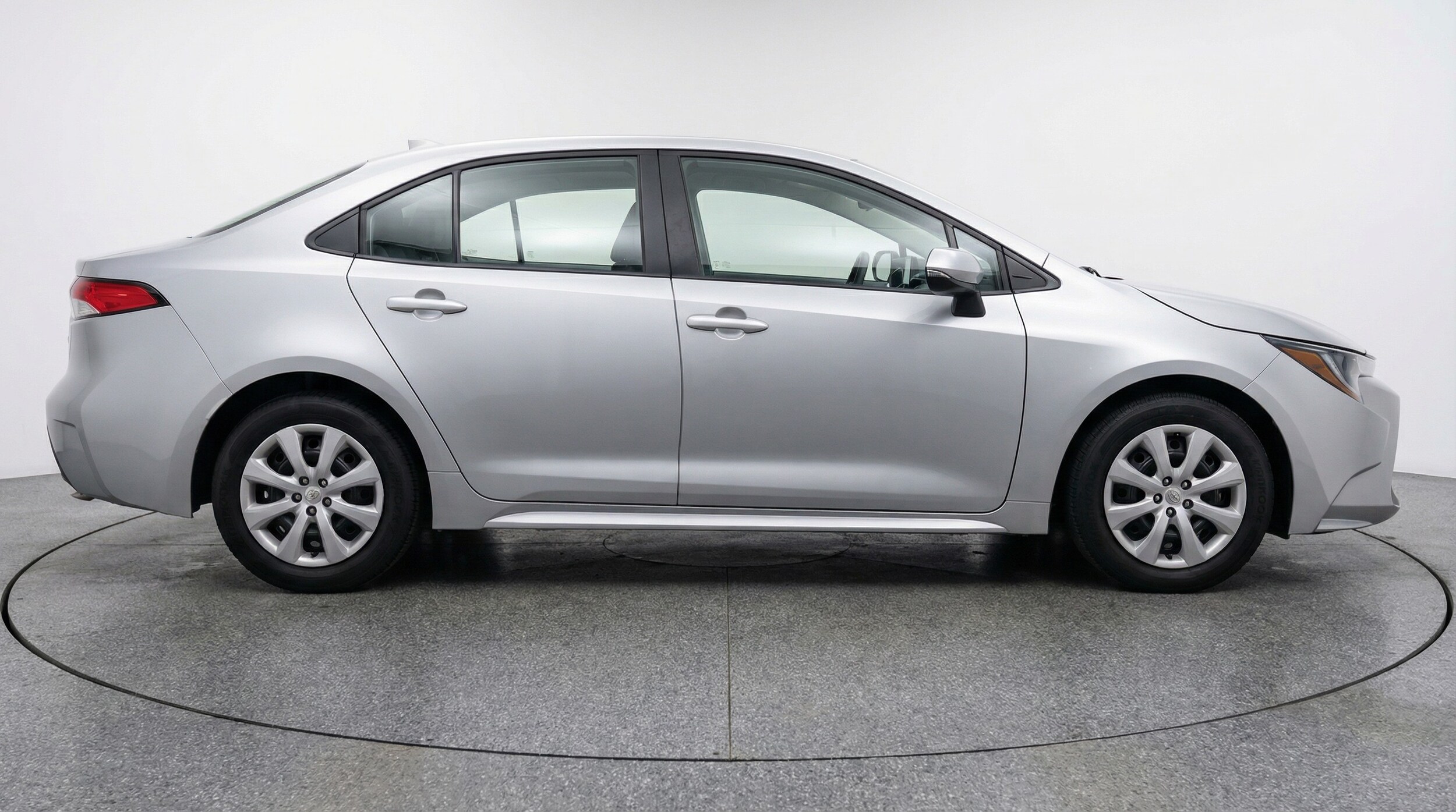 Thumbnail: 2025 Toyota Corolla - 8