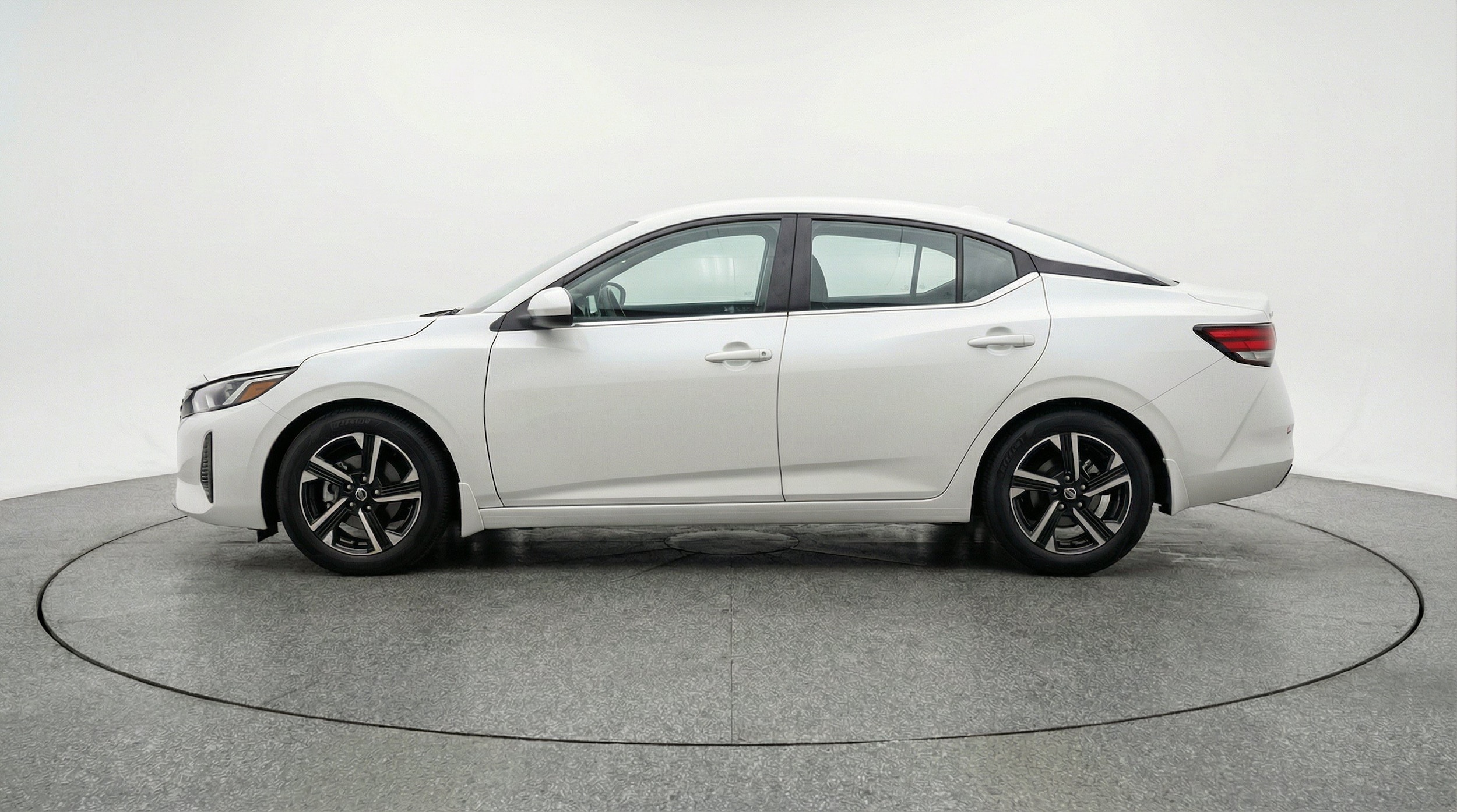 Thumbnail: 2025 Nissan Sentra - 5