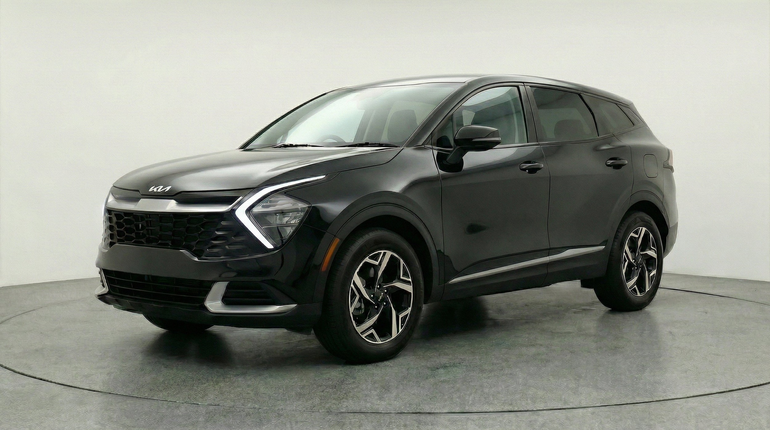 Thumbnail: 2025 Kia Sportage - 3