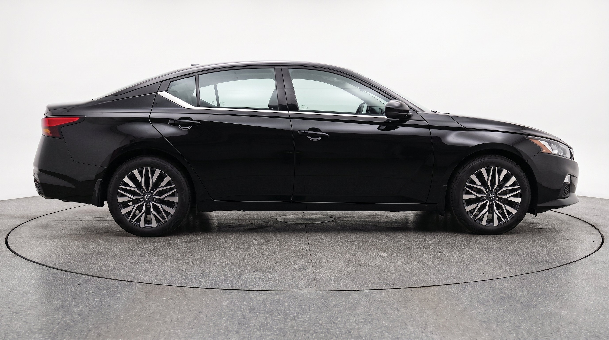 Thumbnail: 2026 Nissan Altima - 10