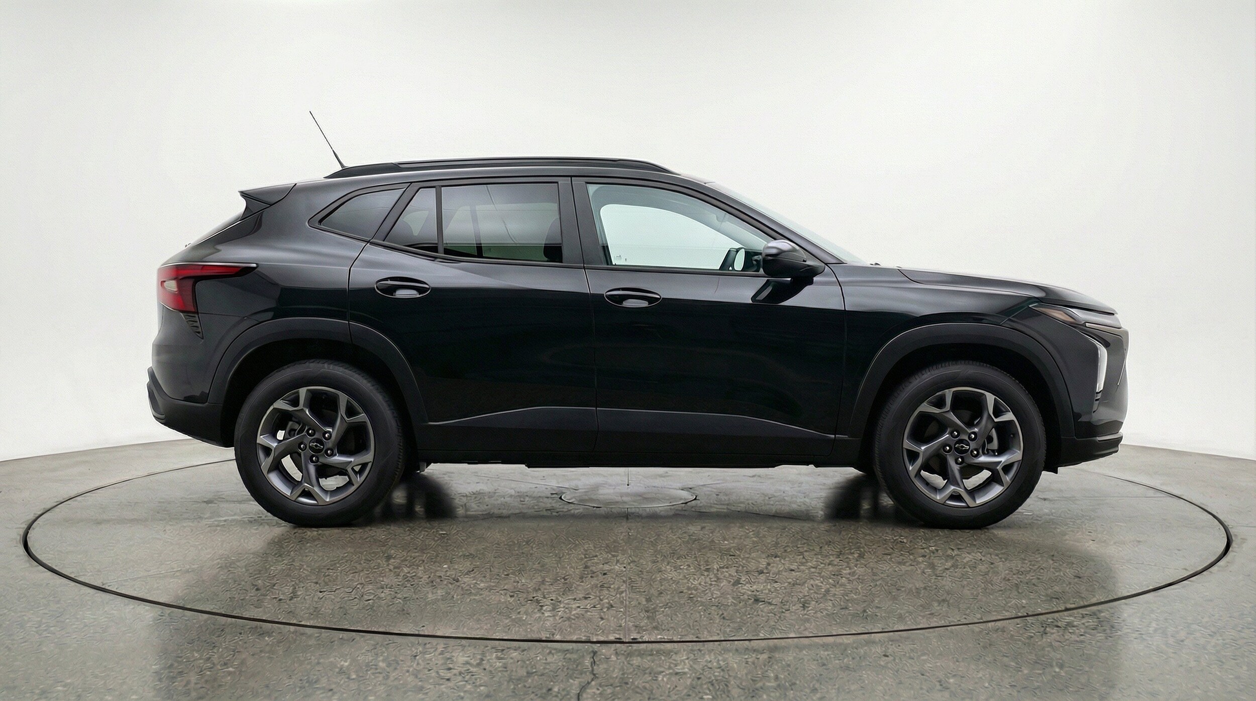 Thumbnail: 2025 Chevrolet Trax - 11