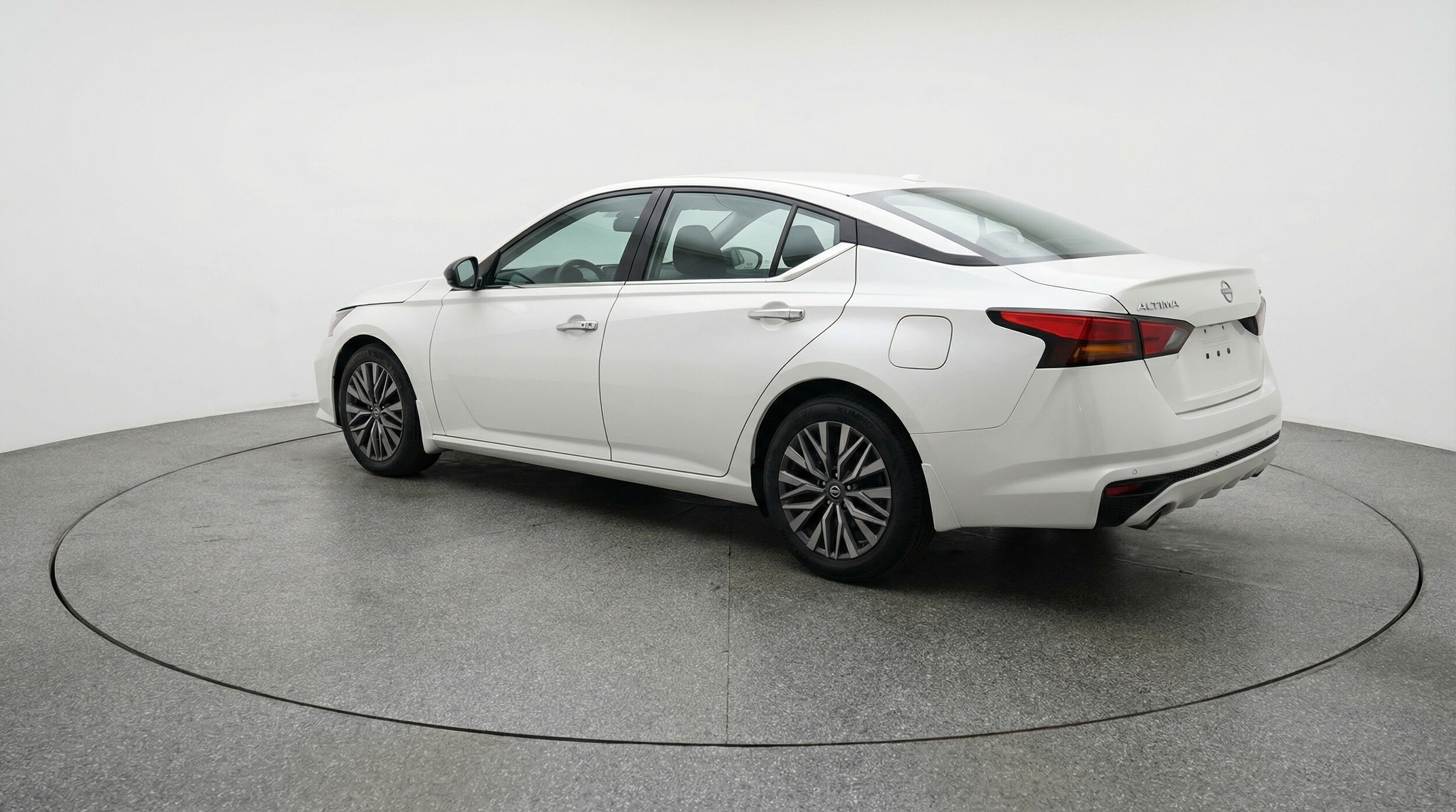 Thumbnail: 2025 Nissan Altima - 5