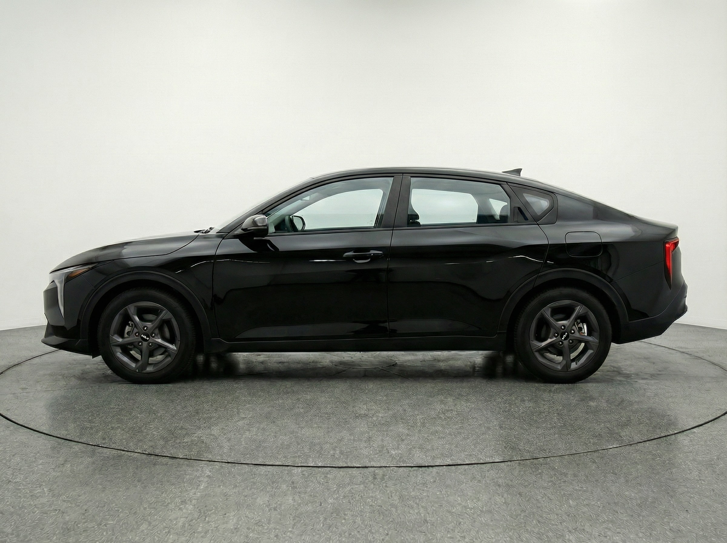 Thumbnail: 2025 Kia K4 - 4