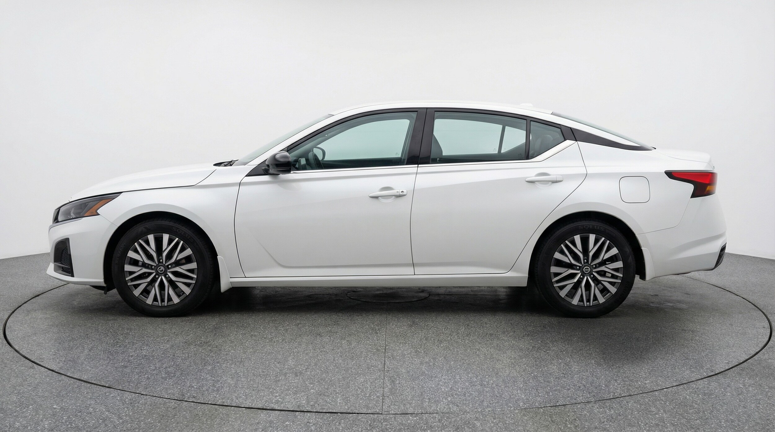 Thumbnail: 2025 Nissan Altima - 4