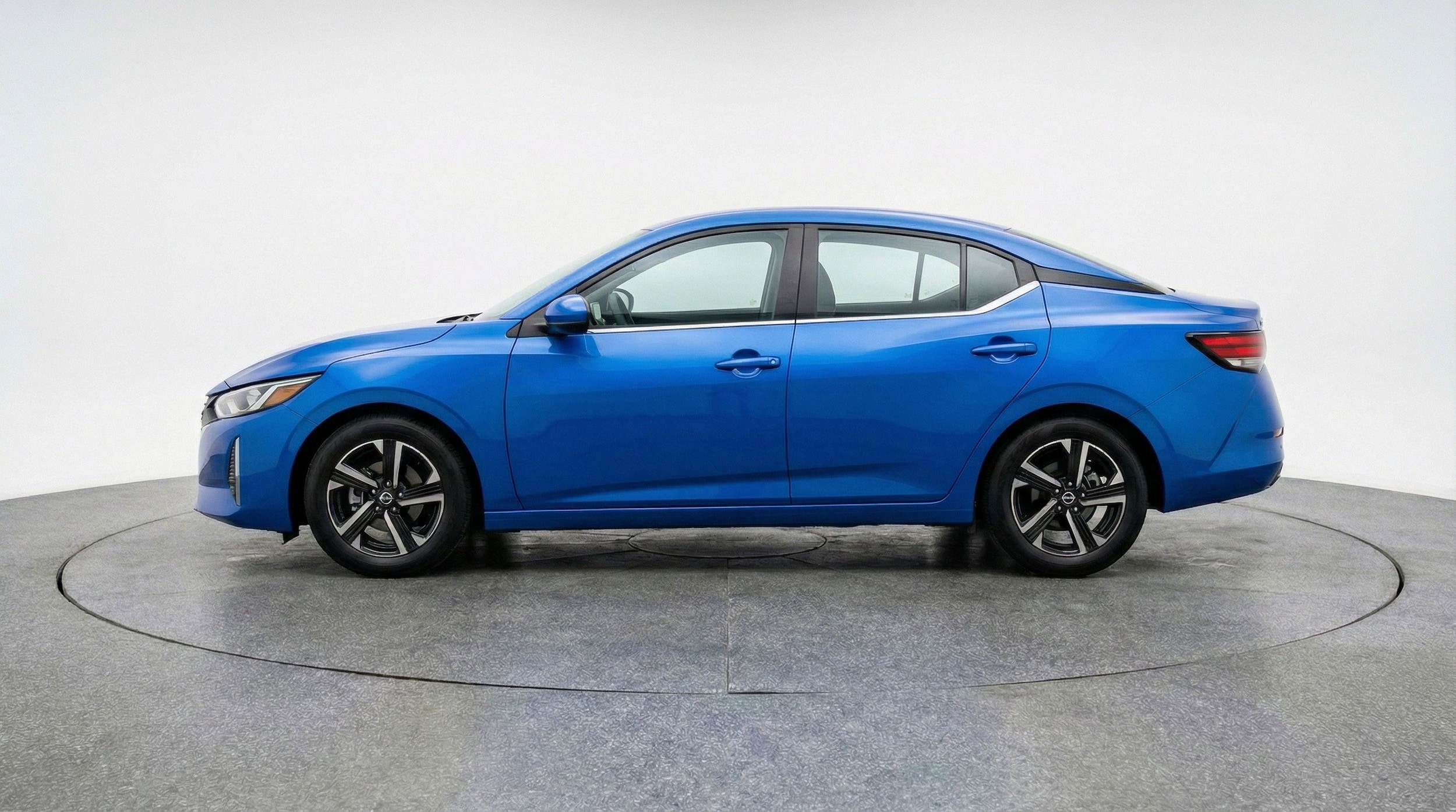 Thumbnail: 2025 Nissan Sentra - 5