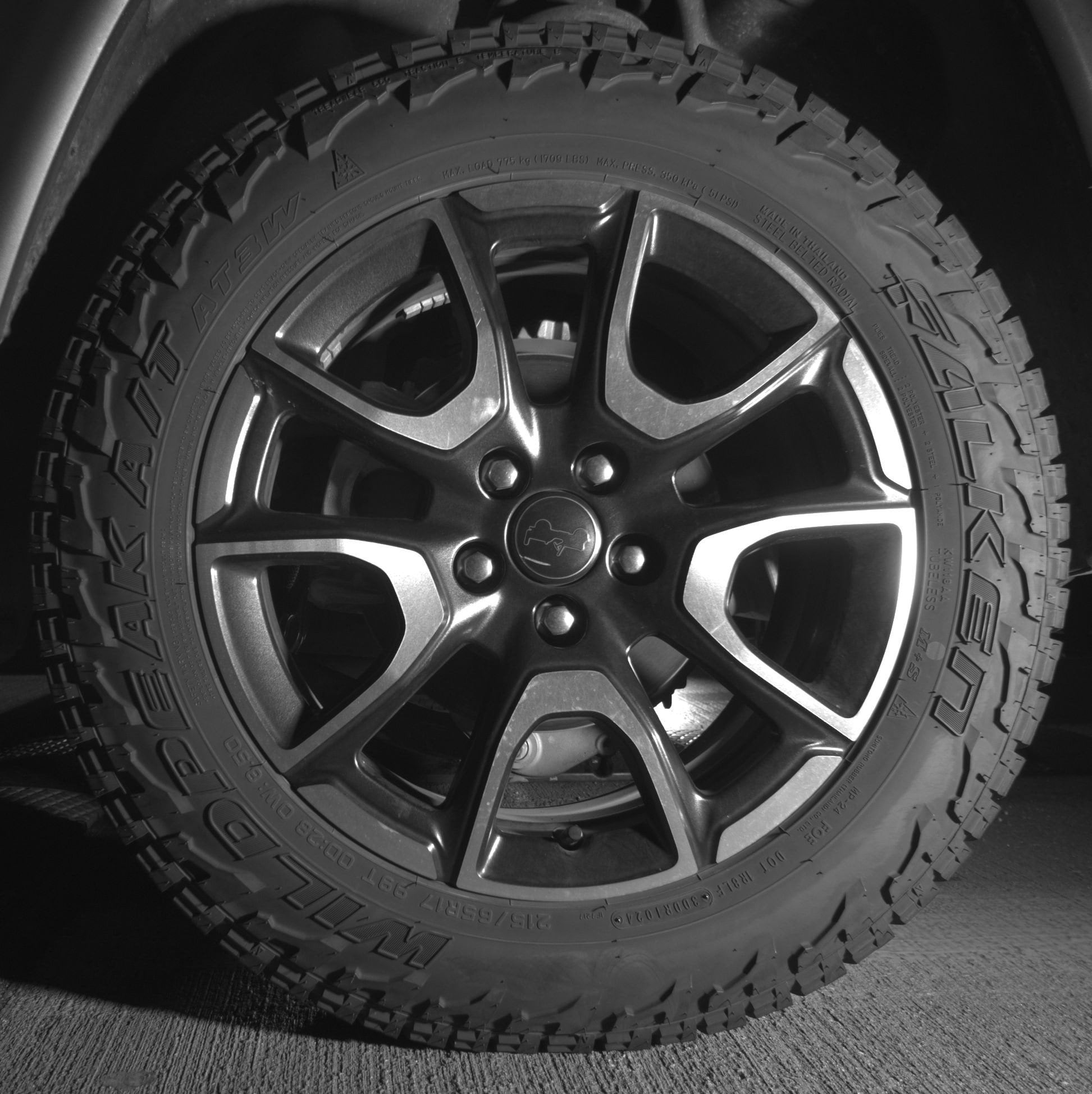 Thumbnail: 2025 Jeep Compass - 14