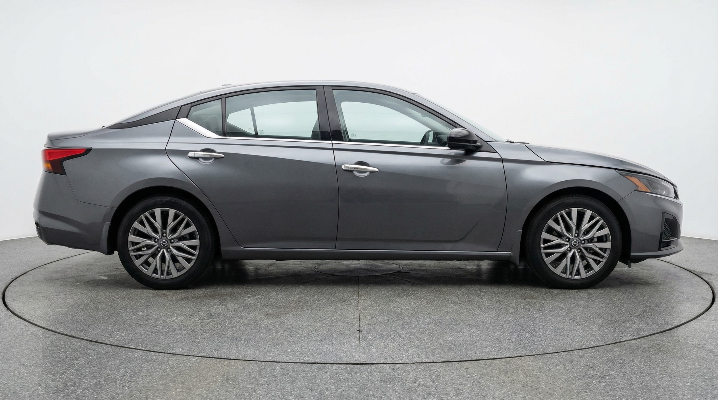 Thumbnail: 2025 Nissan Altima - 8